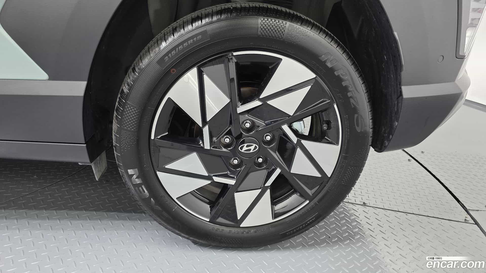 Kona Hyundai 2025.2-OUTER-031