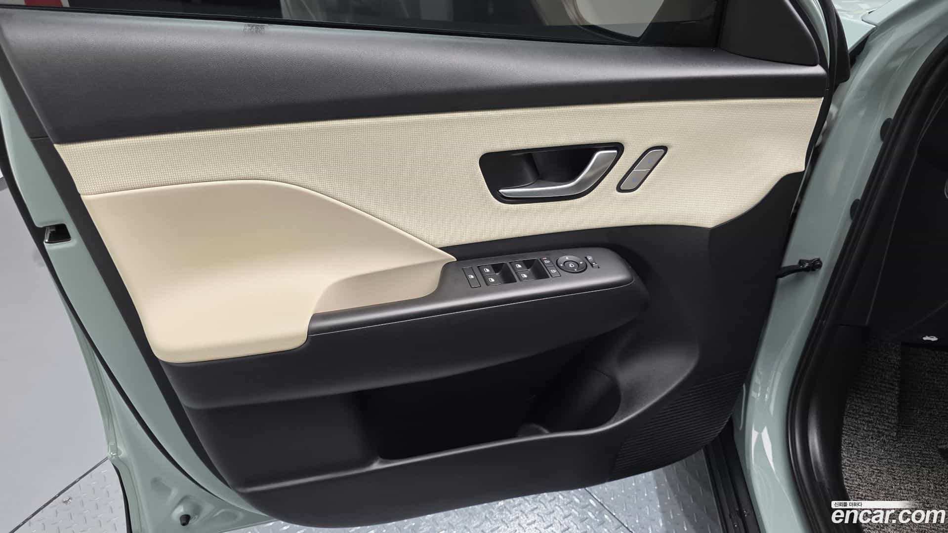 Kona Hyundai 2025.2-INNER-034