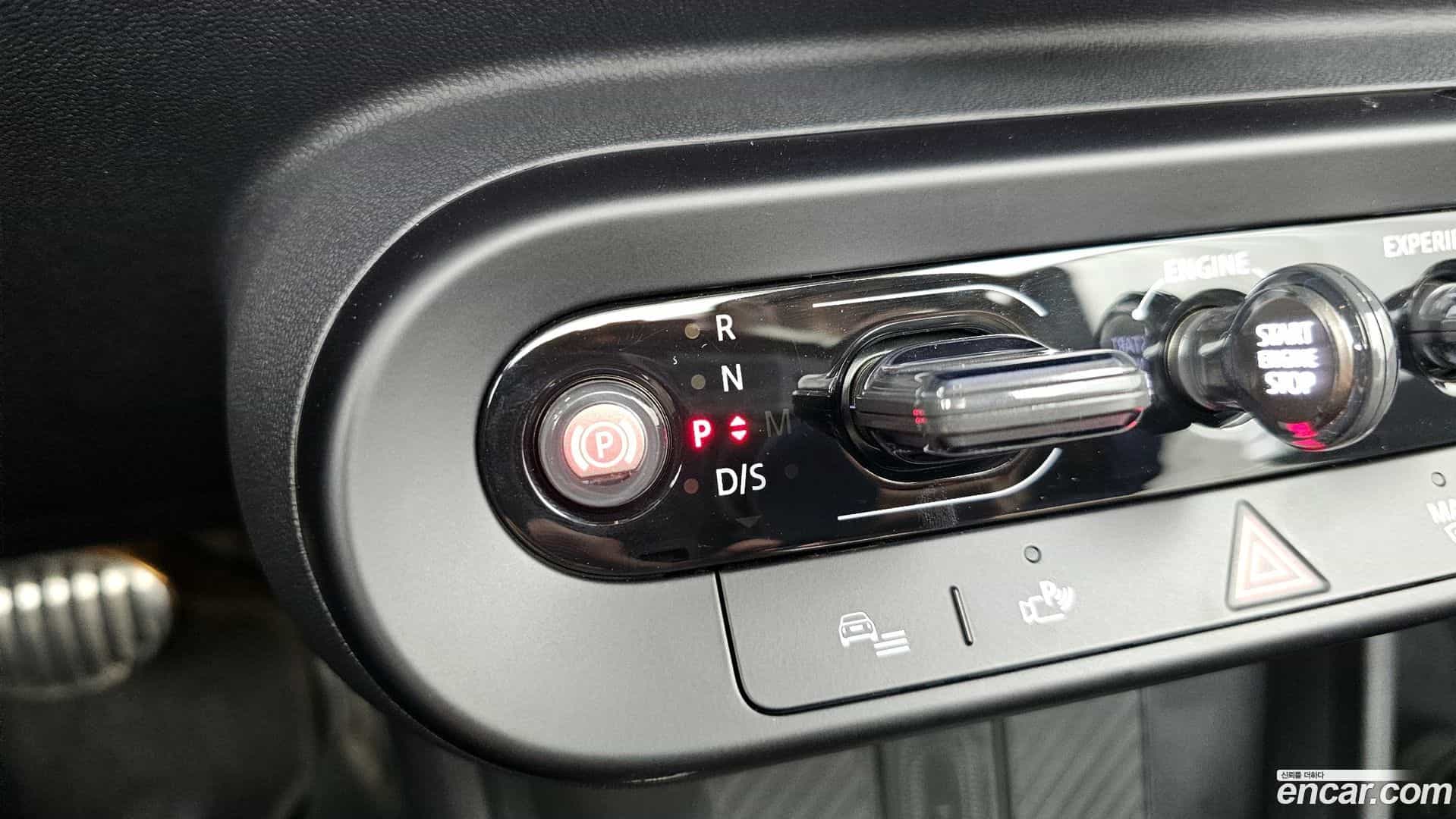Cooper Convertible Mini 2025.5-INNER-009