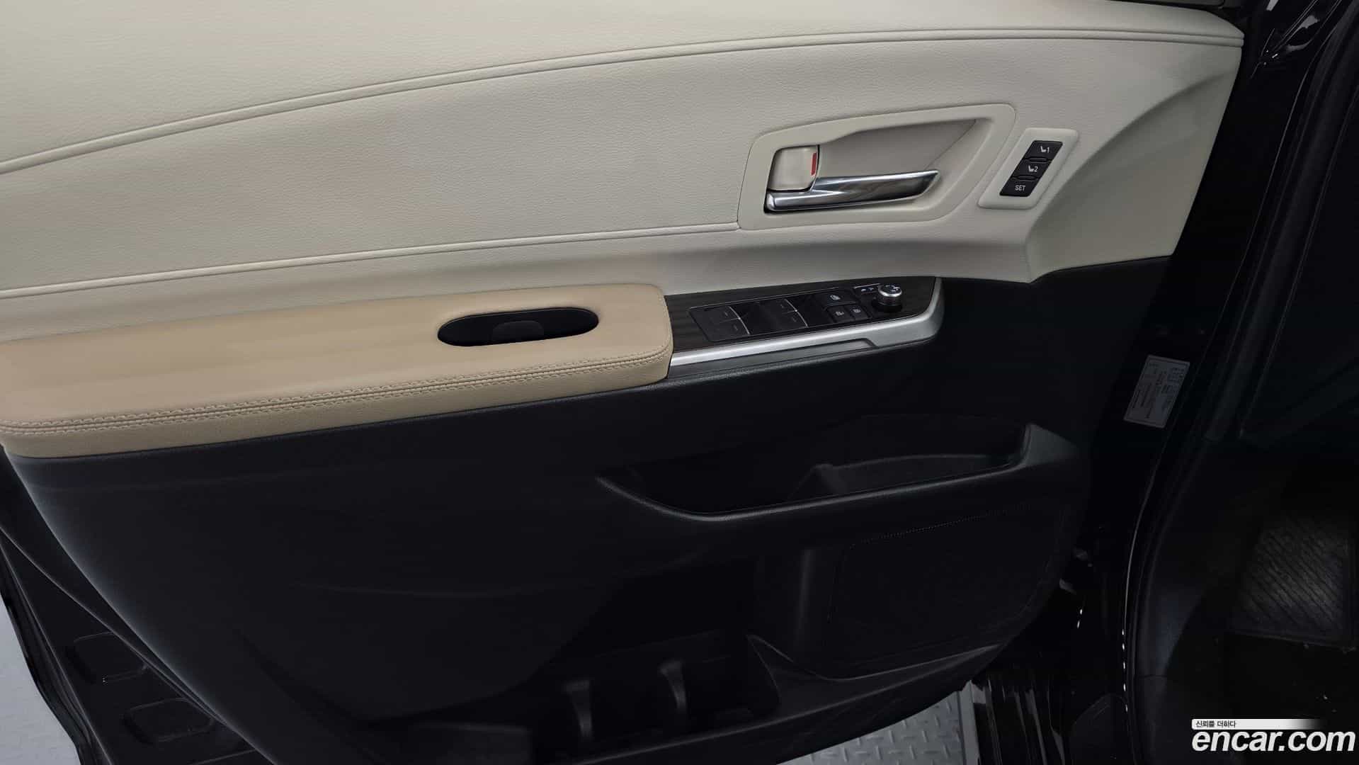 Sienna Toyota 2024.5-INNER-035