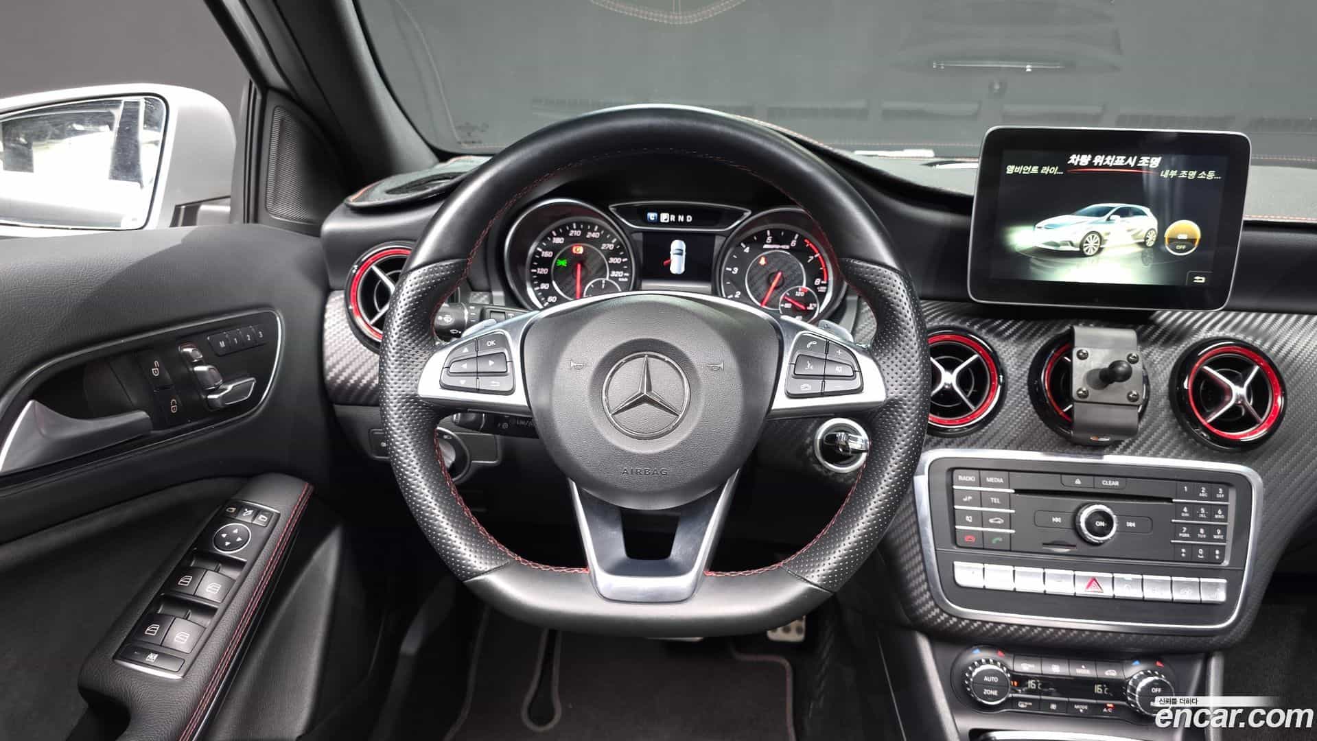 A-Class Mercedes-Benz 2017.1-OPTION-017