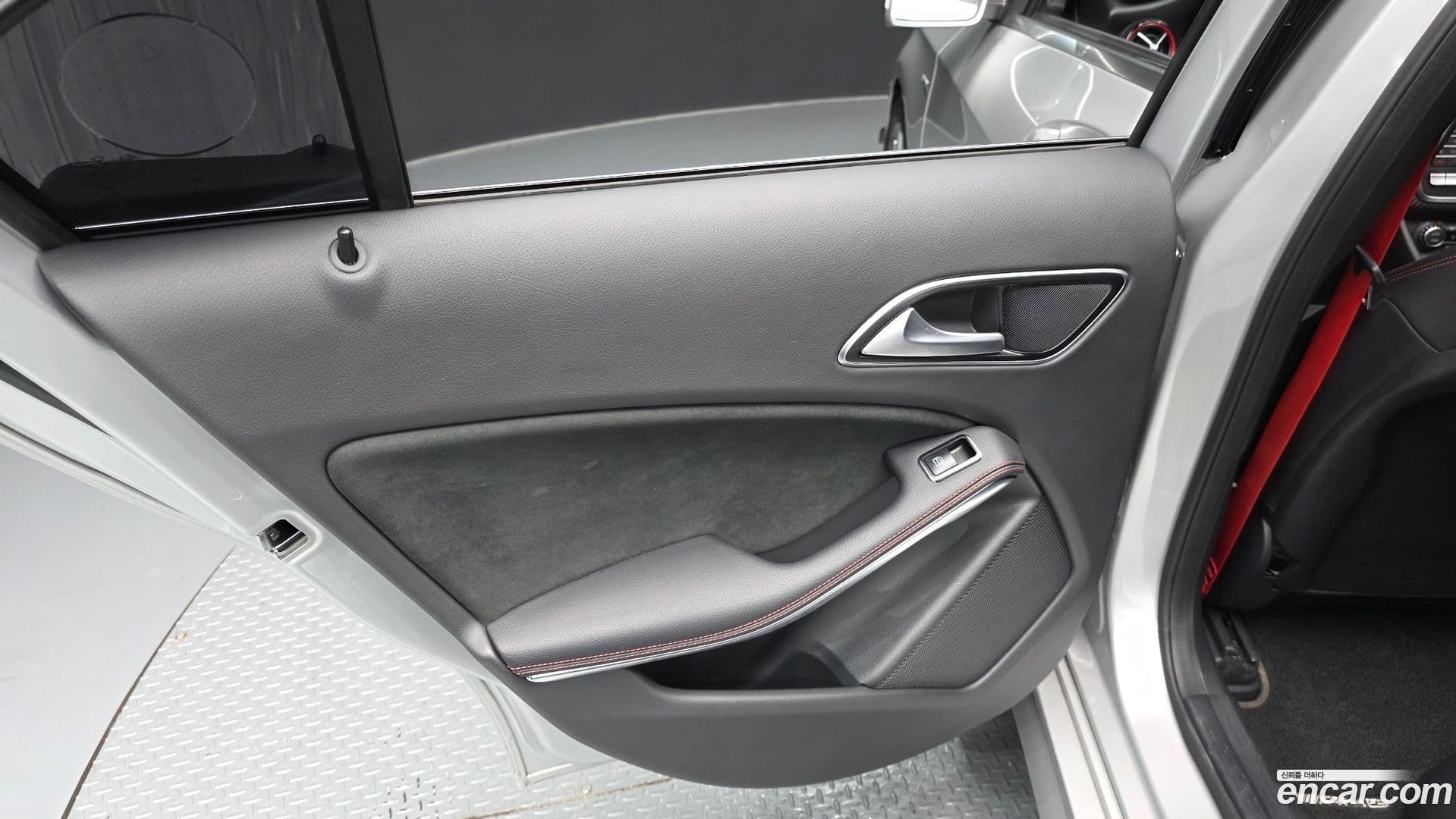 Main__Slider__Photo:A-Class Mercedes-Benz 2017.1-24