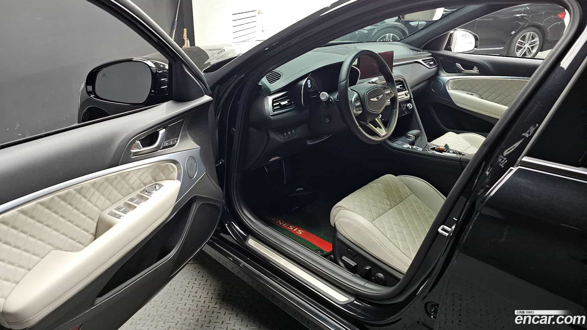 G70 Genesis 2023.6-INNER-010