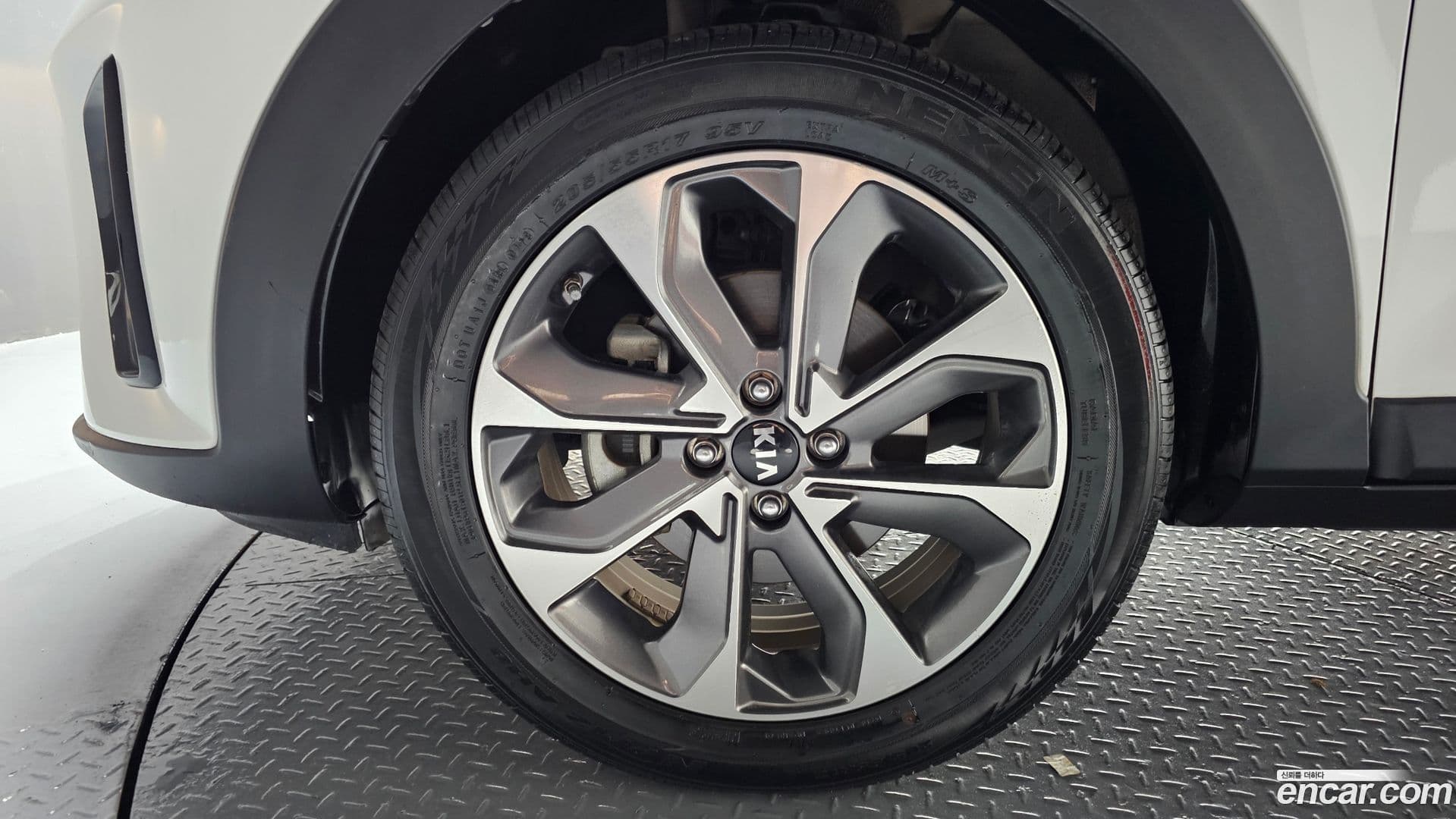 Main__Slider__Photo:Stonic Kia 2019.0-4