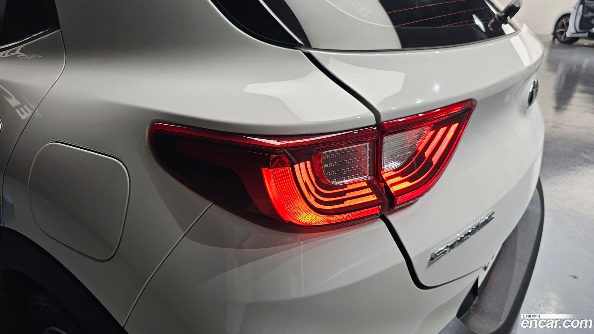 Main__Slider__Photo:Stonic Kia 2019.0-22