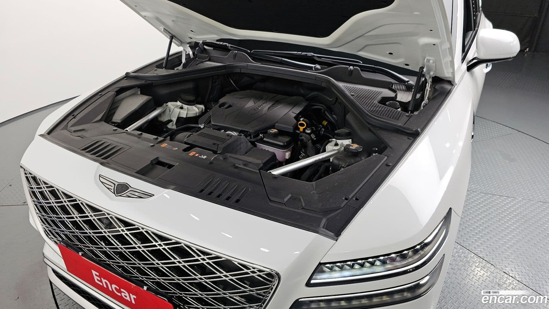 Main__Slider__Photo:GV80 Genesis 2025.1-5