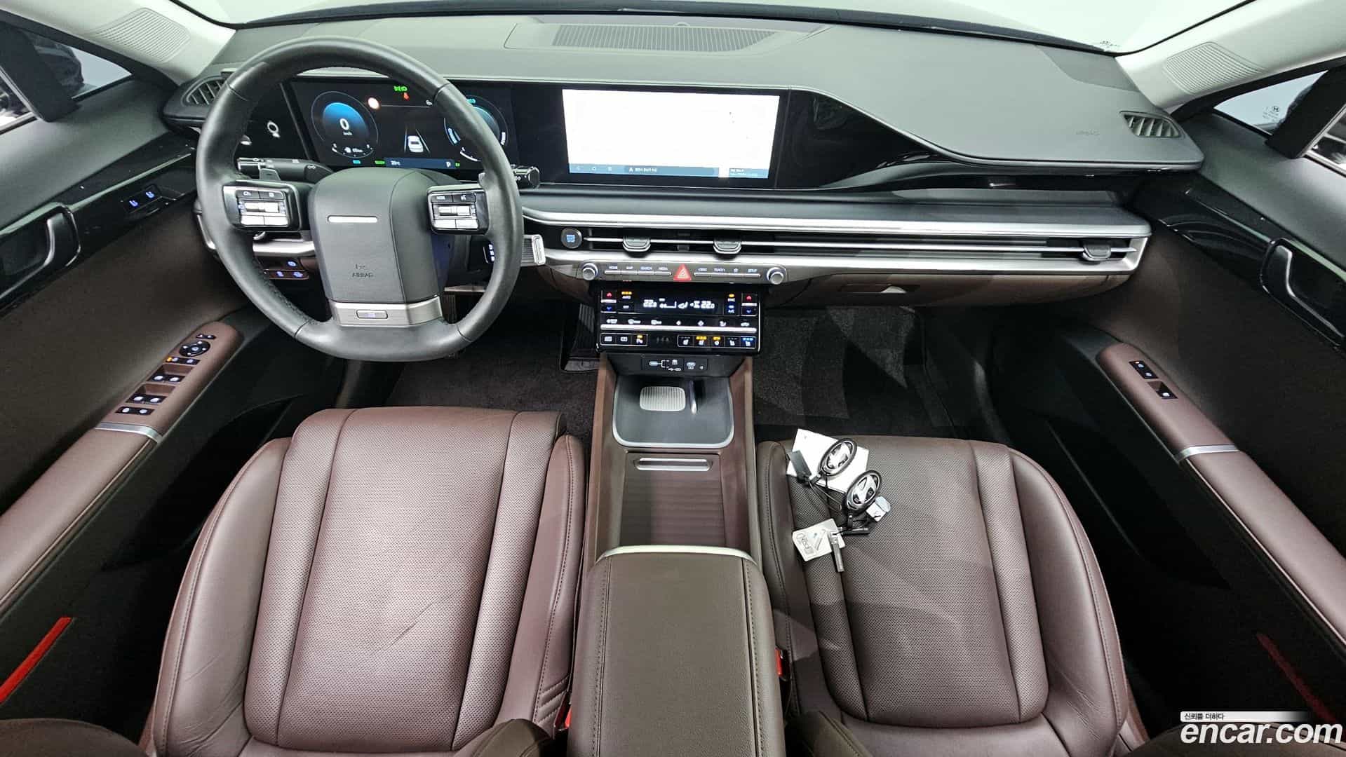 Grandeur Hyundai 2023.2-INNER-007