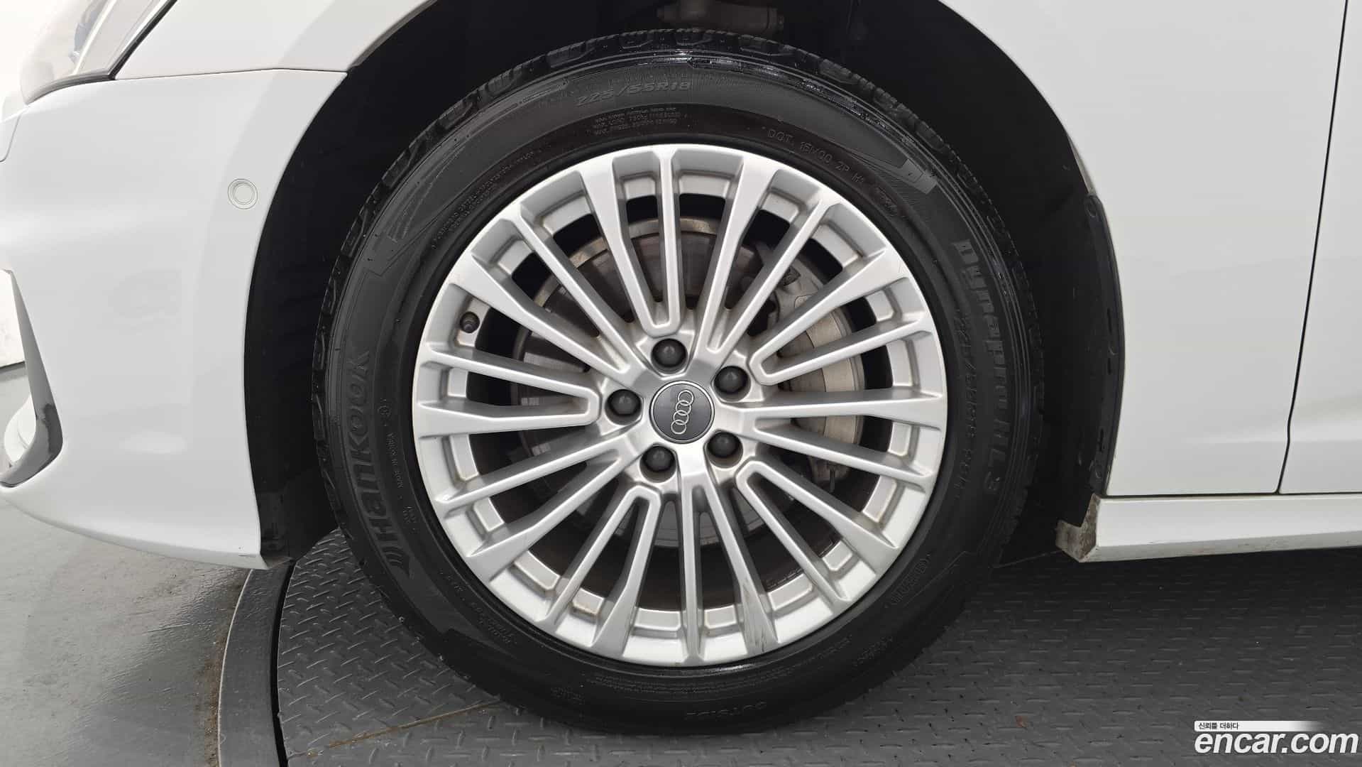 A6 Audi 2019.10-OUTER-005