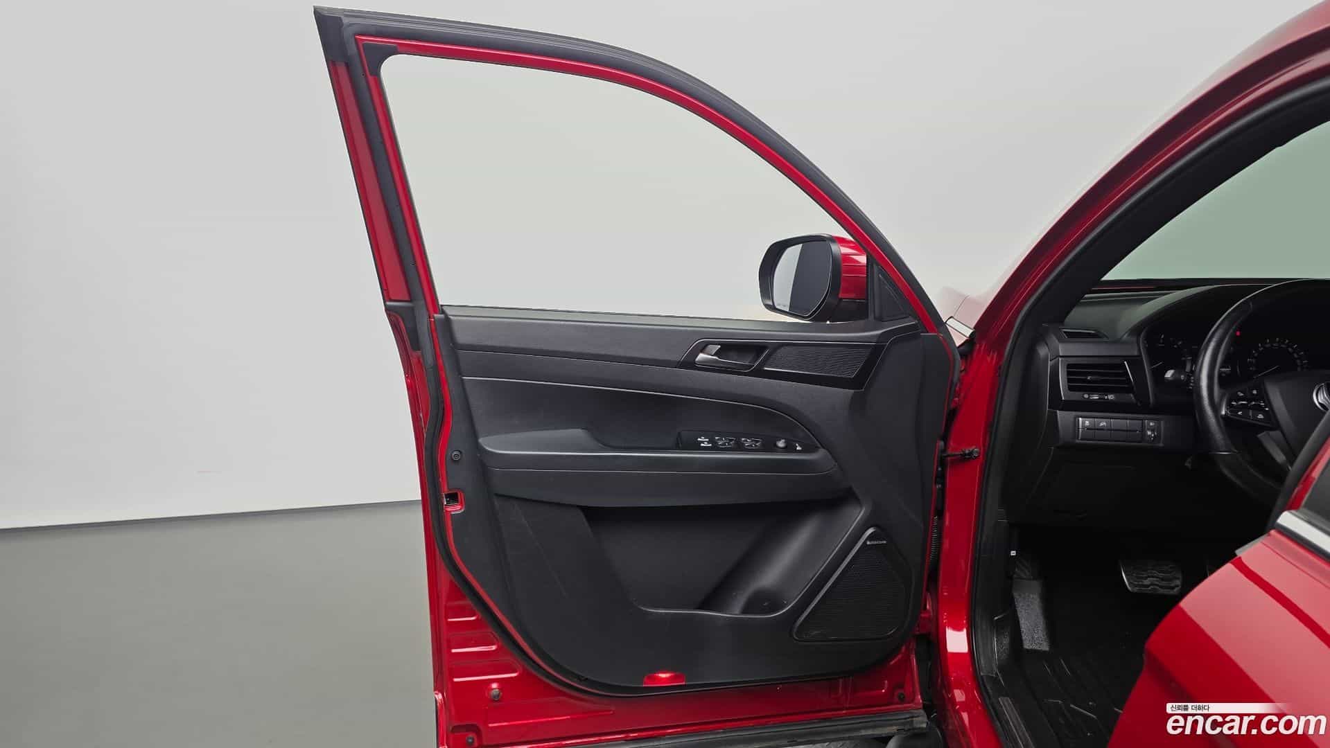 Rexton KG Mobility 2020.7-INNER-034