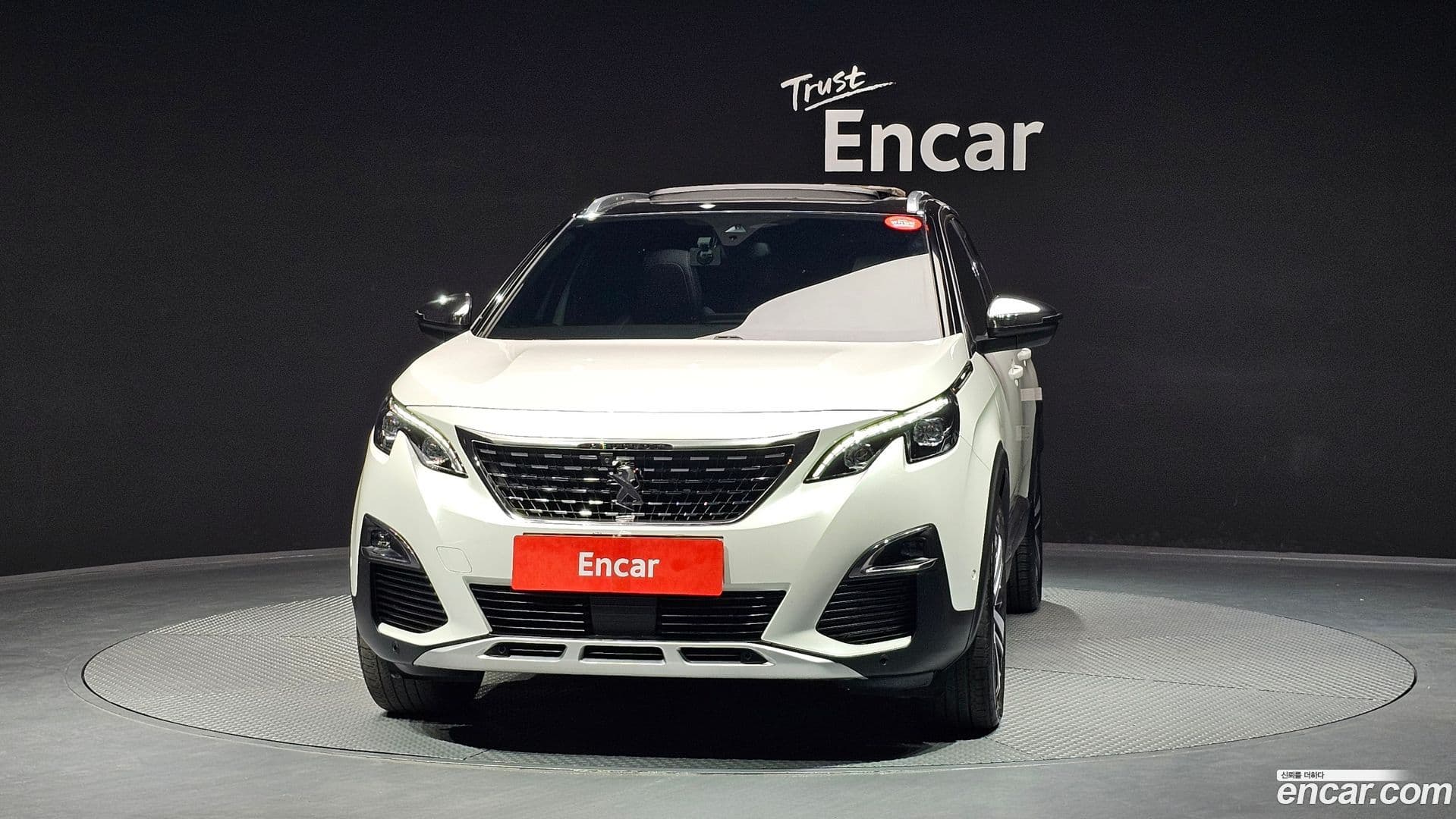 Main__Slider__Photo:3008 Peugeot 2018.6-2