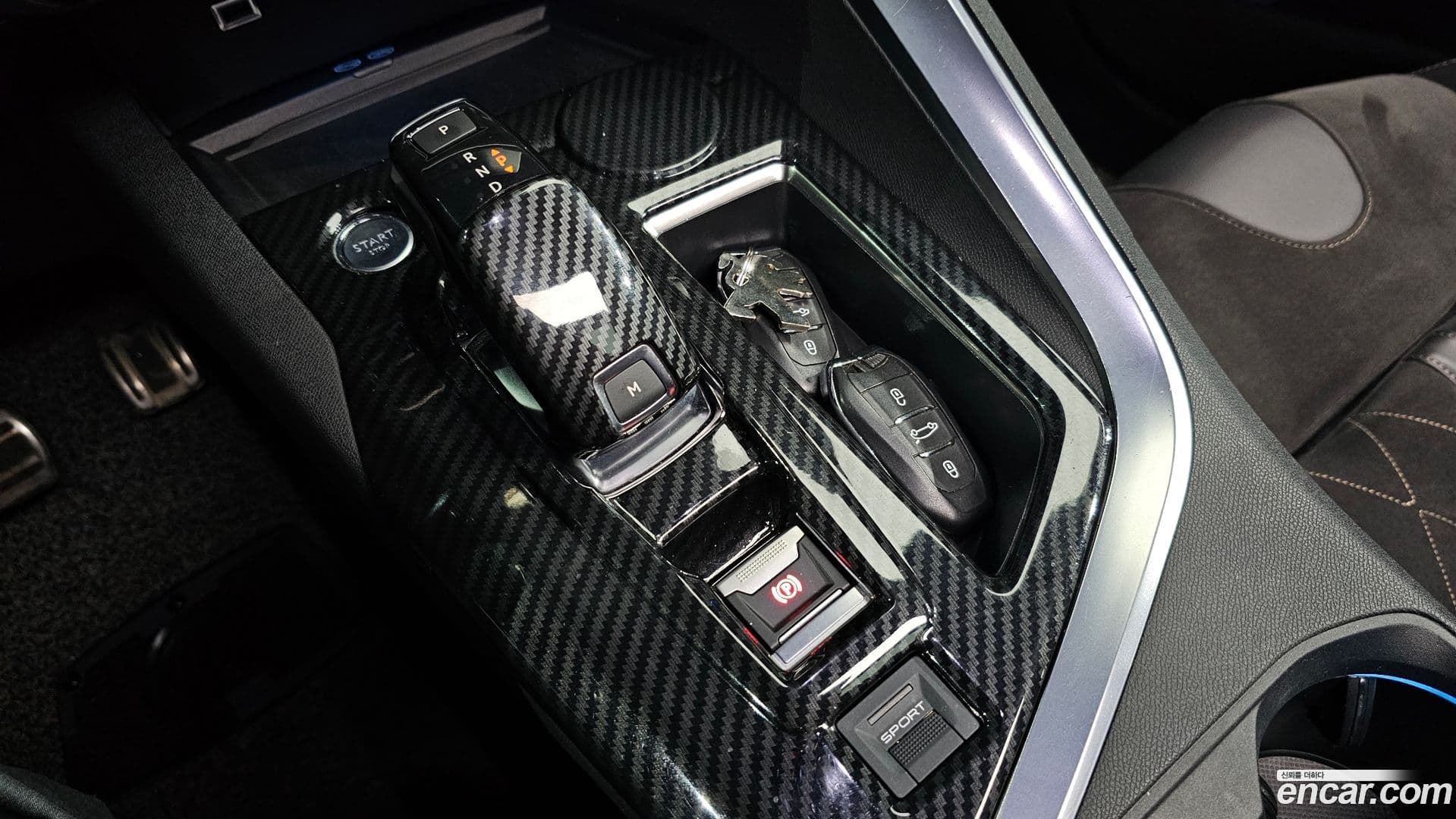 Main__Slider__Photo:3008 Peugeot 2018.6-8