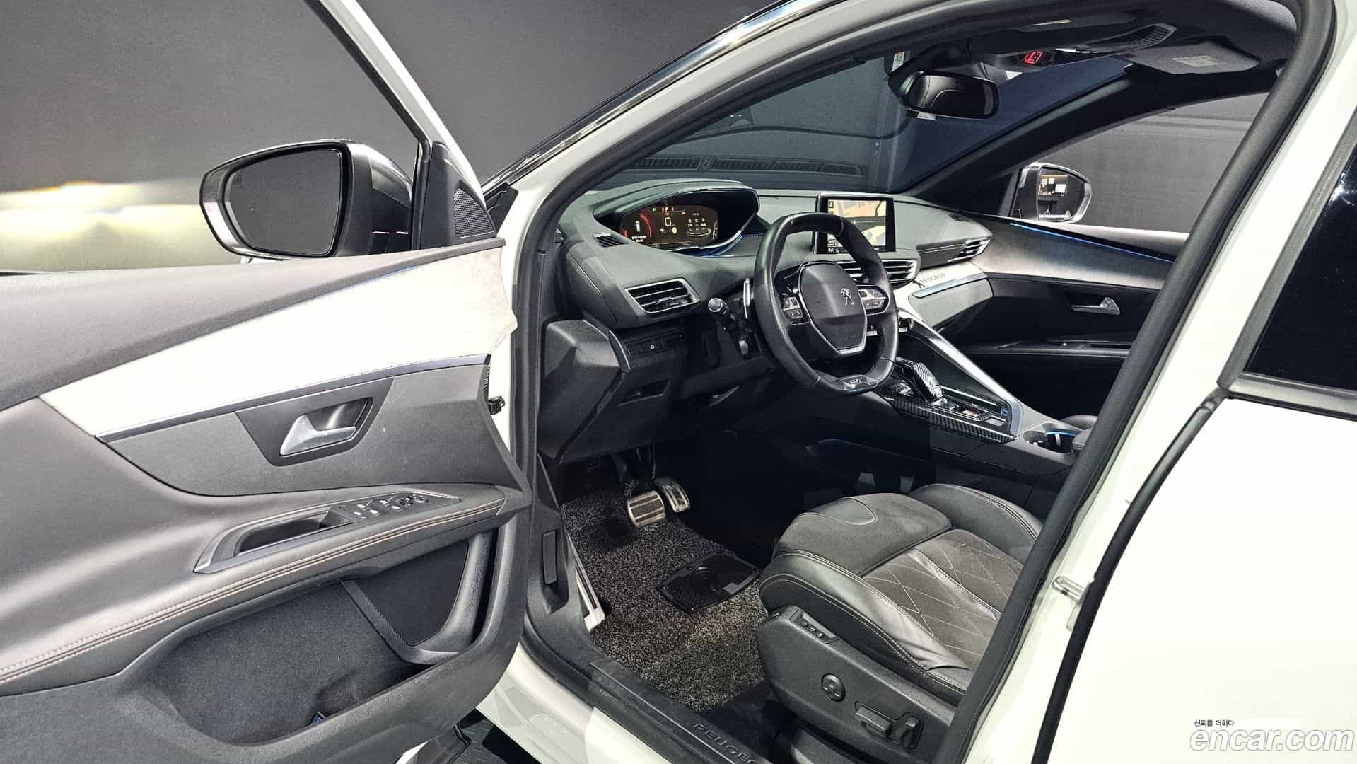 3008 Peugeot 2018.6-INNER-010