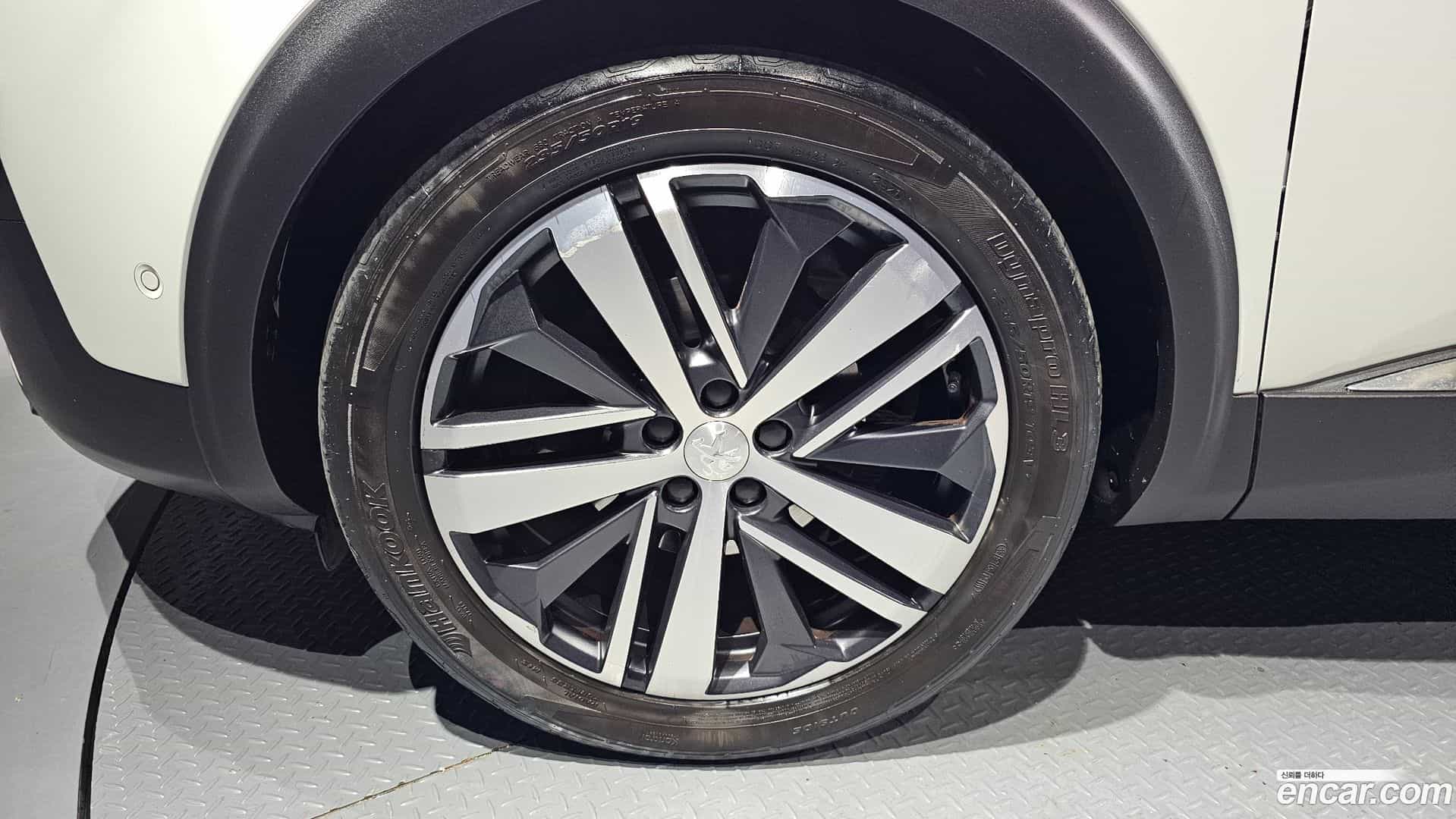 3008 Peugeot 2018.6-OUTER-031