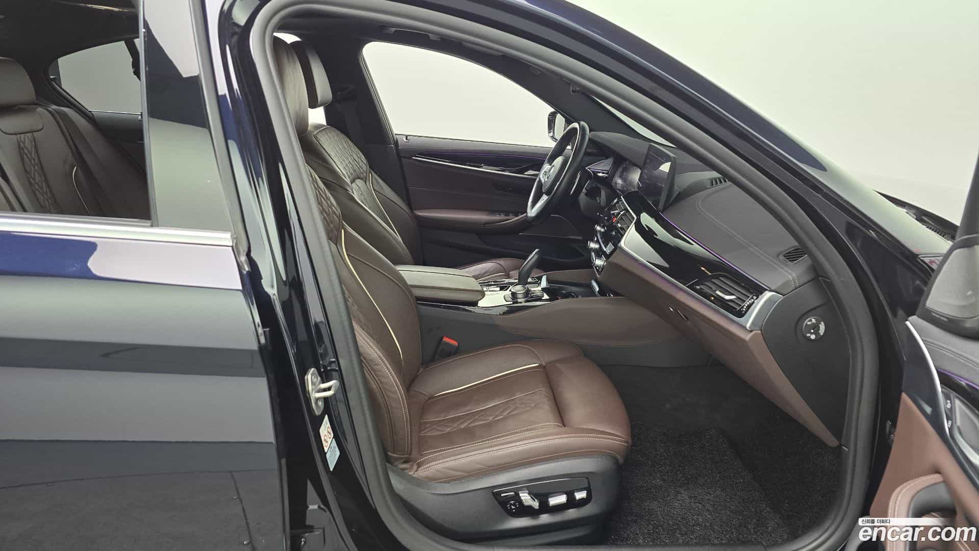 5-Series BMW 2022.3-OPTION-016