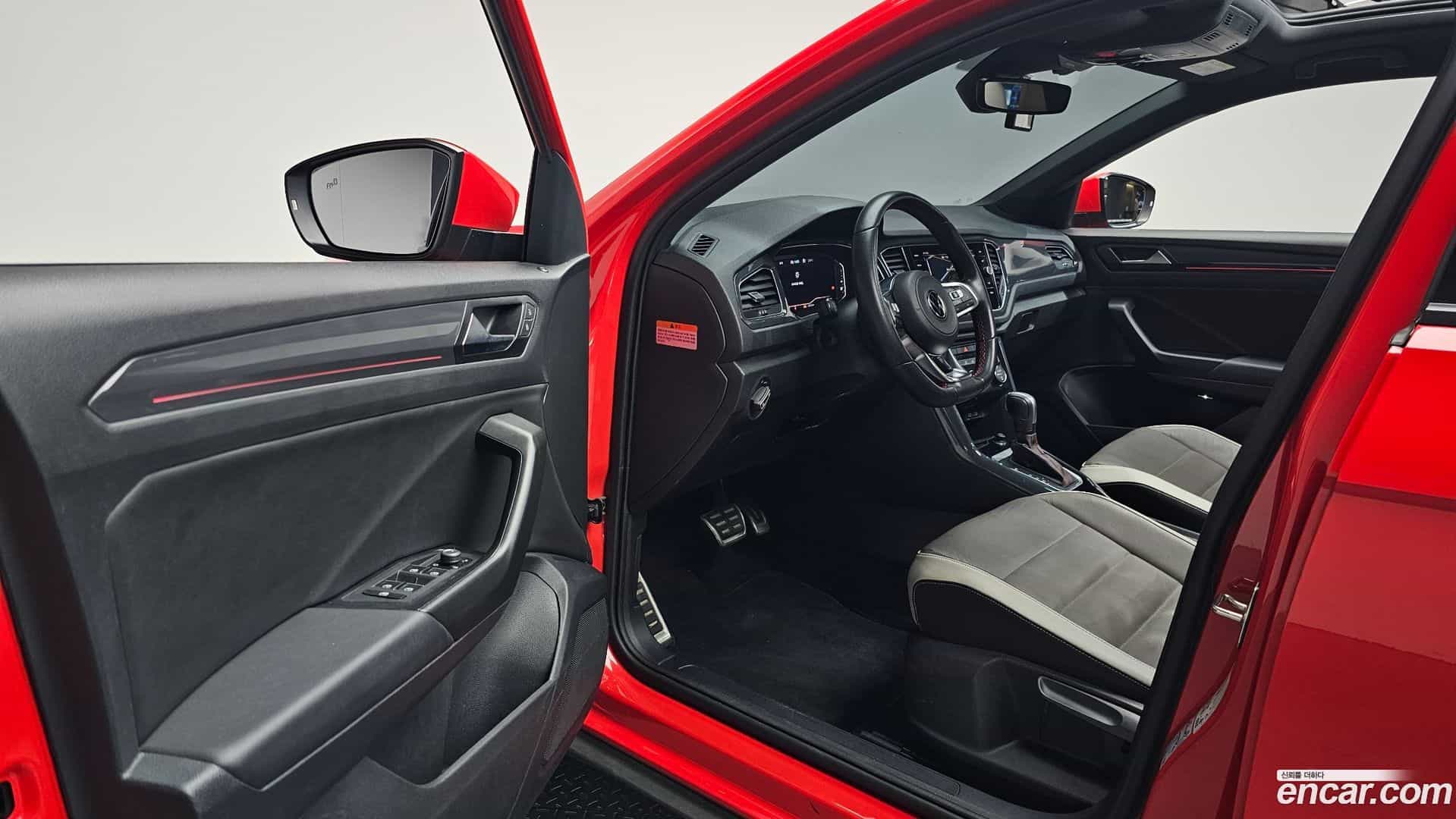 T-Roc Volkswagen 2021.5-INNER-010