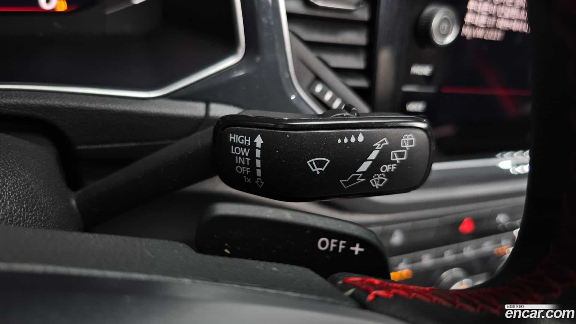 T-Roc Volkswagen 2021.5-OPTION-040