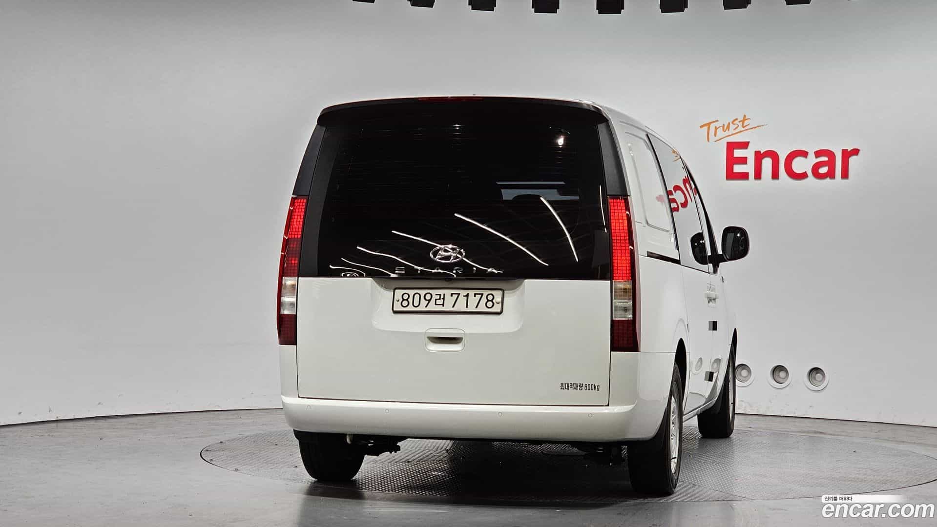 Staria Hyundai 2022.9-OUTER-004