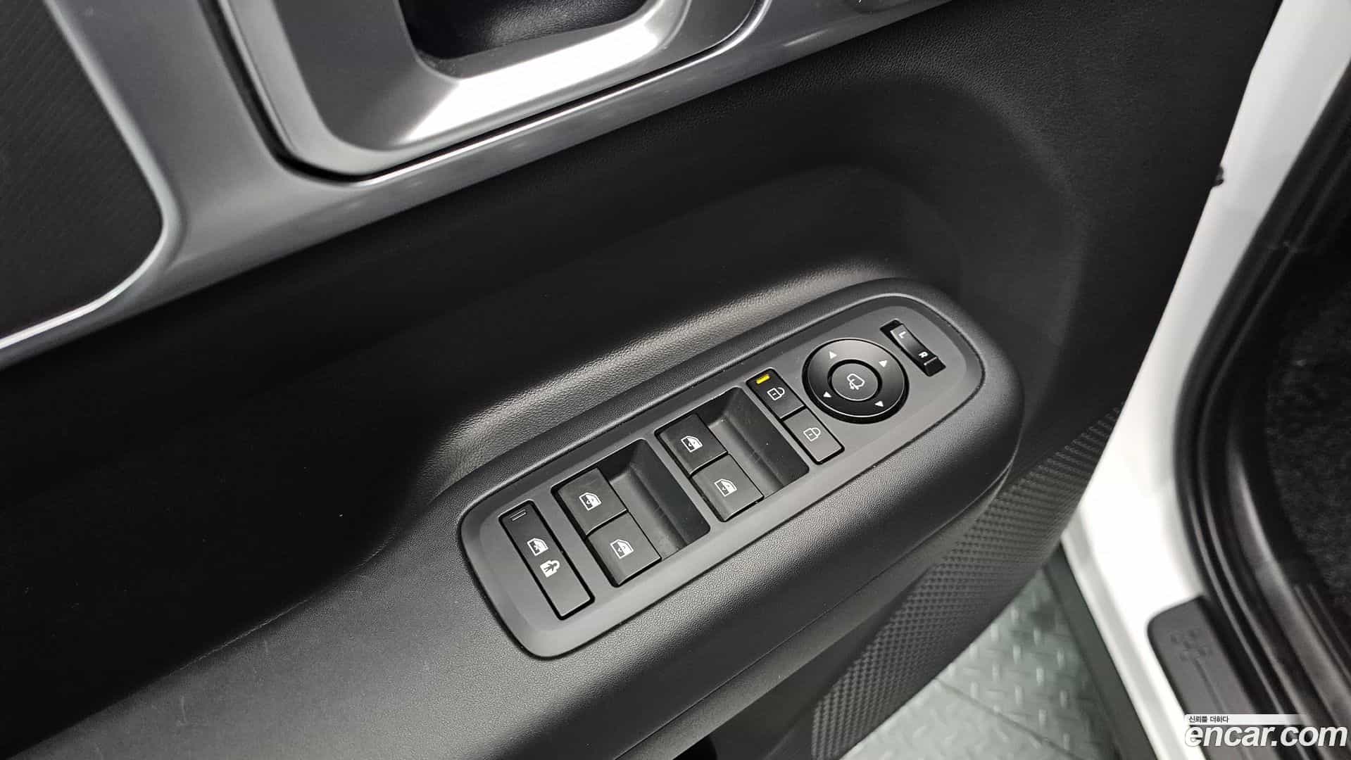 Santafe Hyundai 2024.1-INNER-036