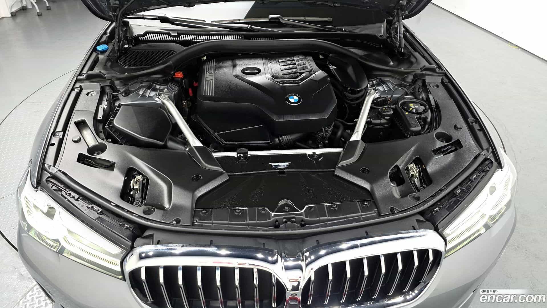 5-Series BMW 2023.4-OUTER-006