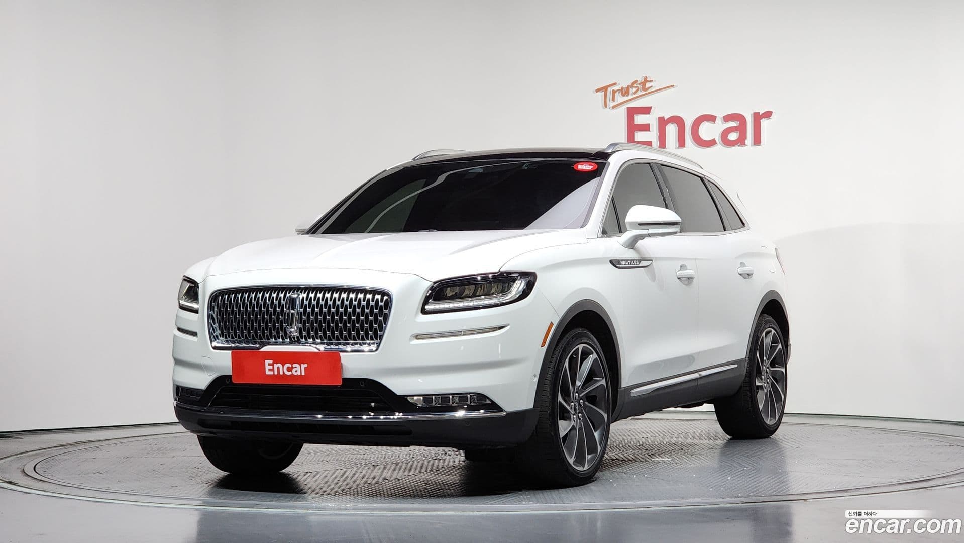 Main__Slider__Photo:Nautilus Lincoln 2022.4-0