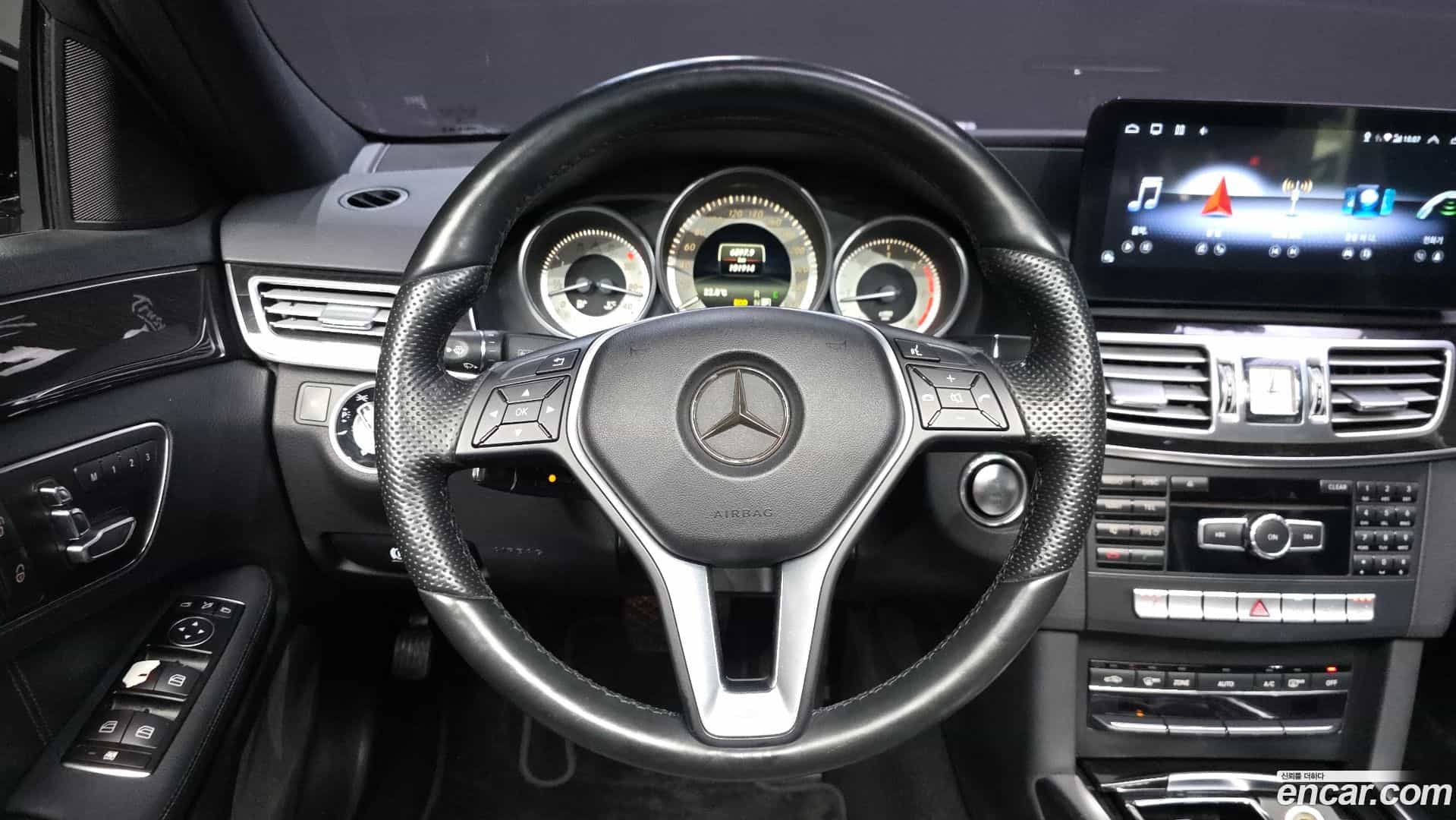 E-Class Mercedes-Benz 2015.1-OPTION-017