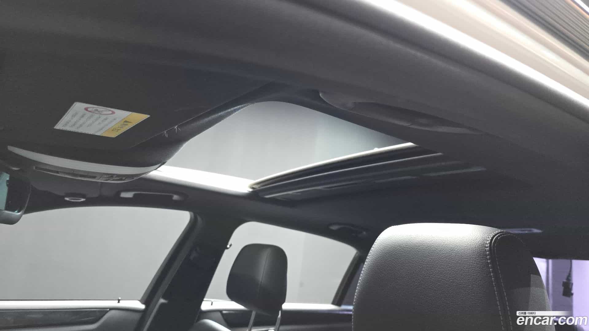 E-Class Mercedes-Benz 2015.1-OPTION-023