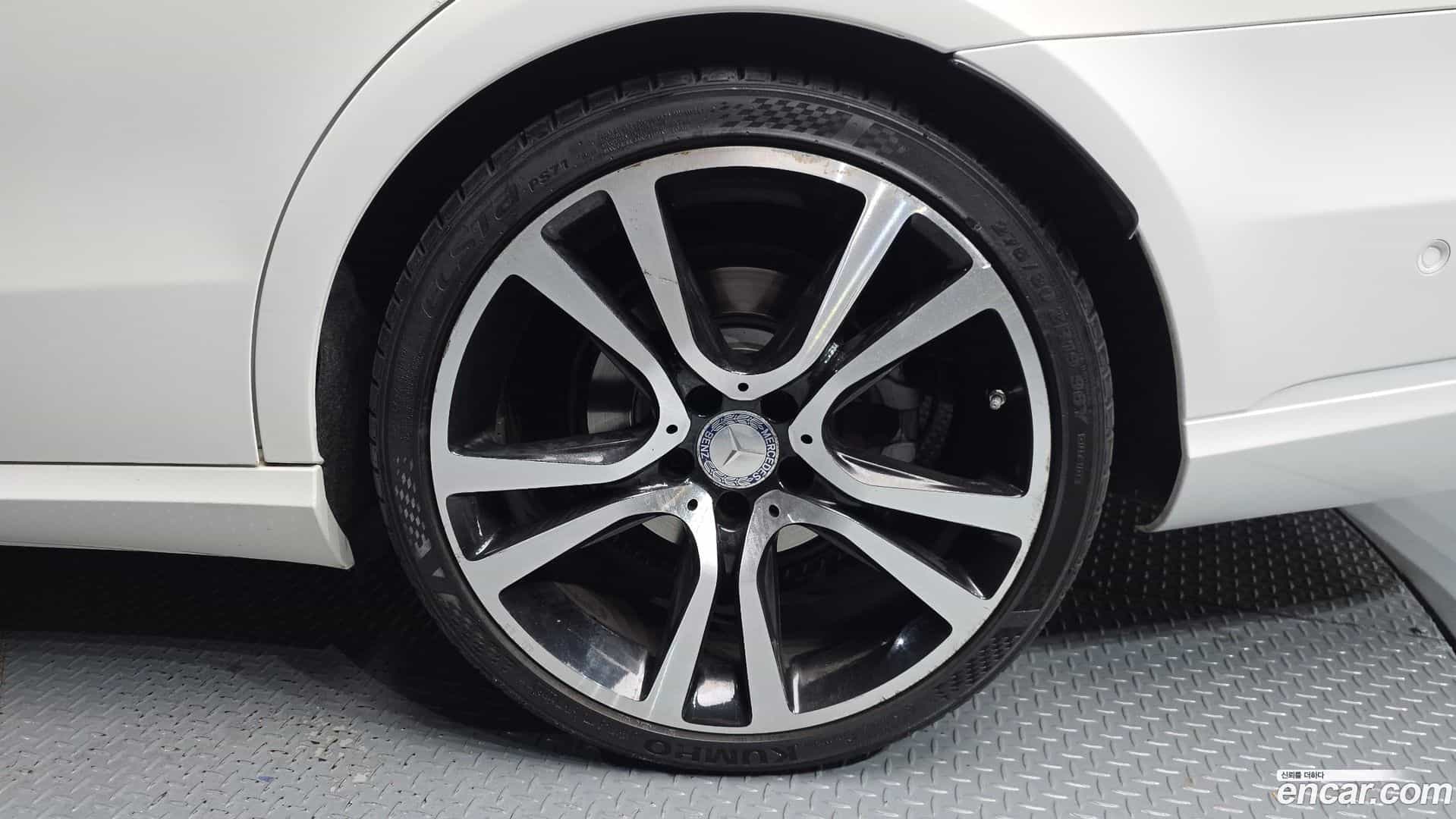 E-Class Mercedes-Benz 2015.1-OUTER-031