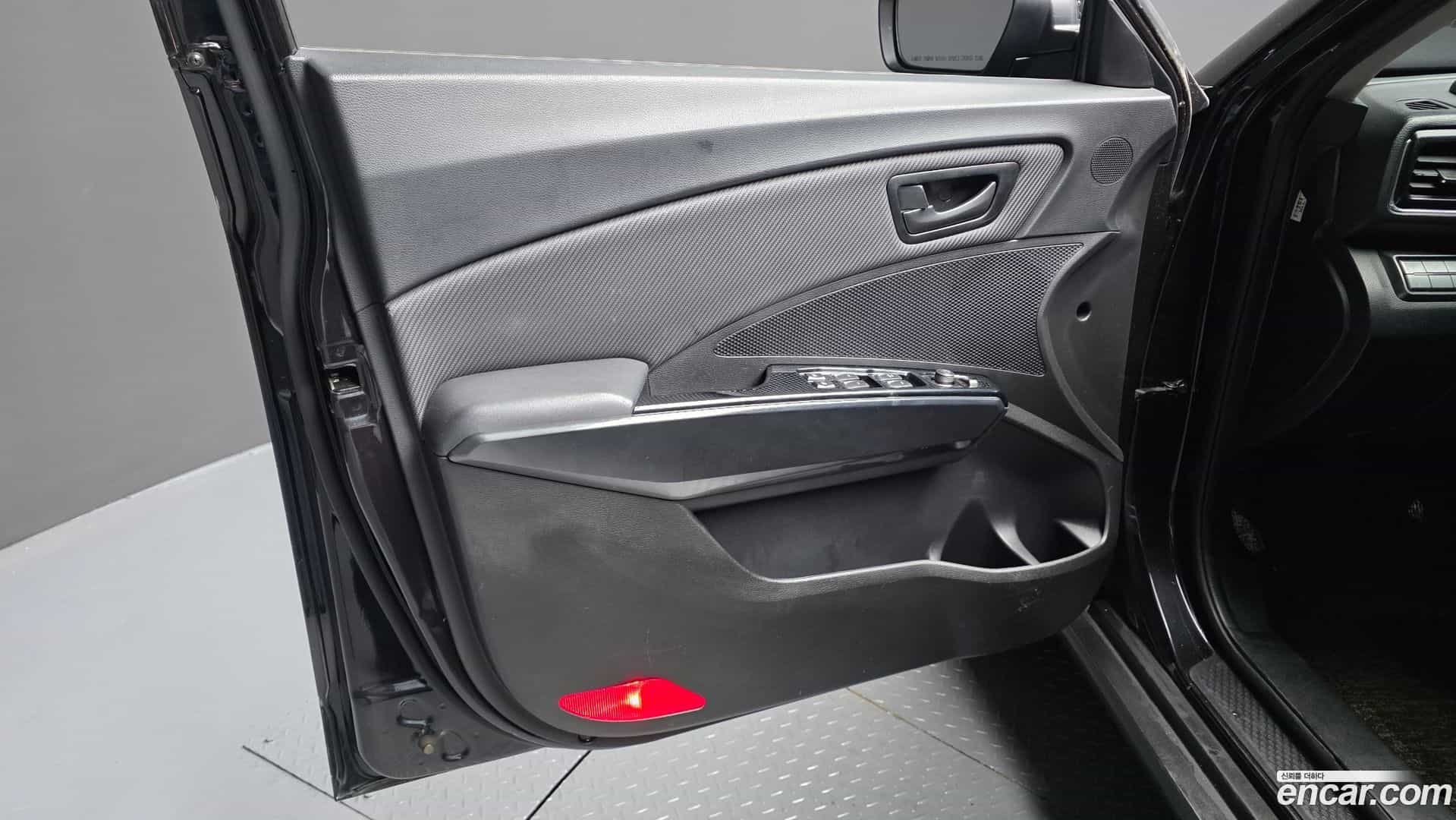 TIBOLI KG Mobility 2021.2-INNER-034