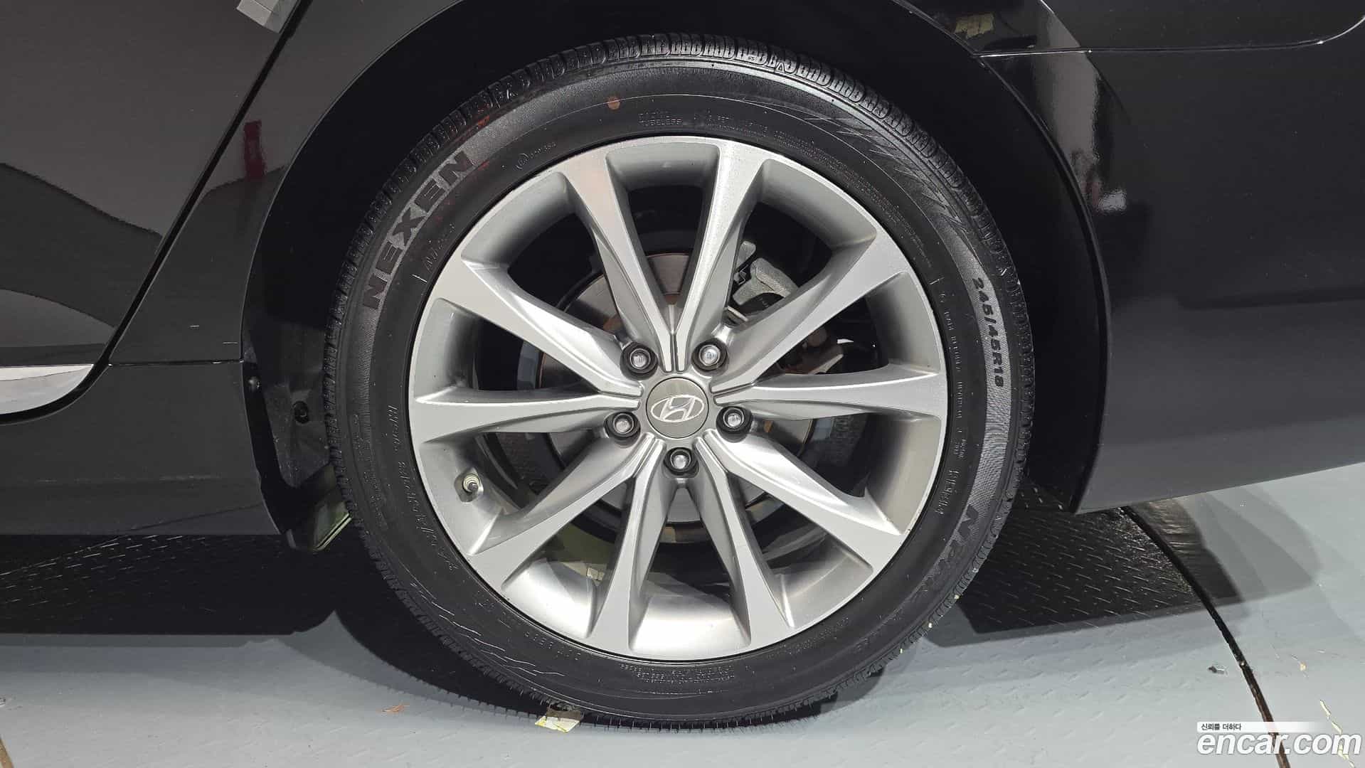 Grandeur Hyundai 2016.10-OUTER-031