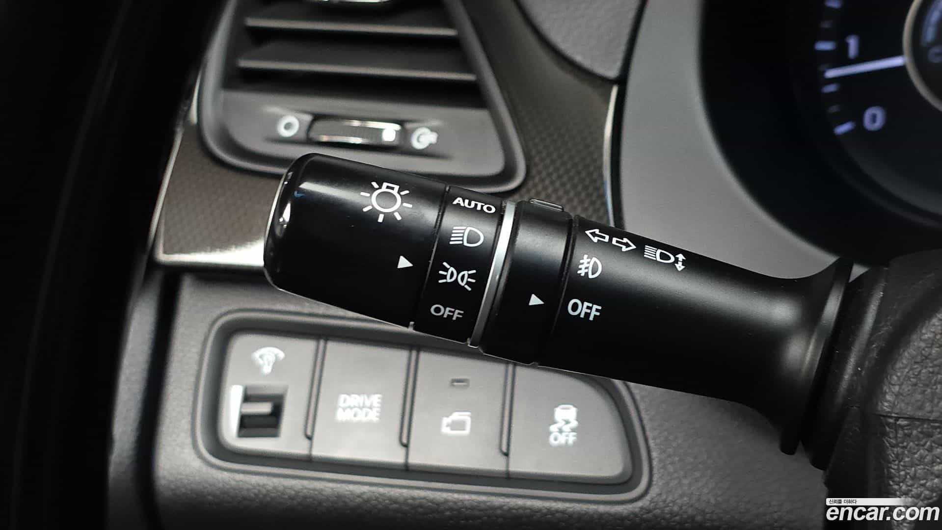 Grandeur Hyundai 2016.10-OPTION-045