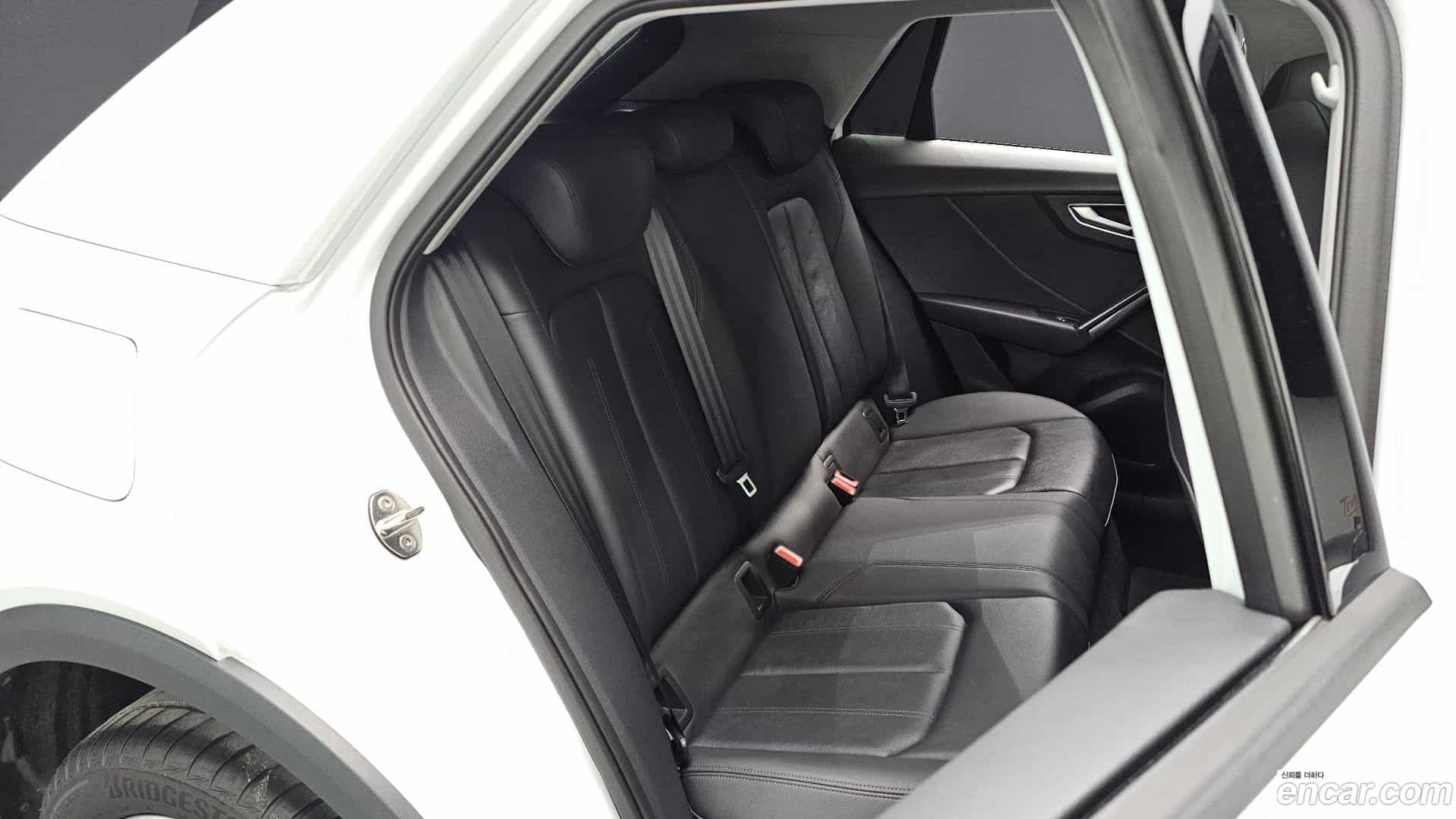 Q2 Audi 2023.11-INNER-036