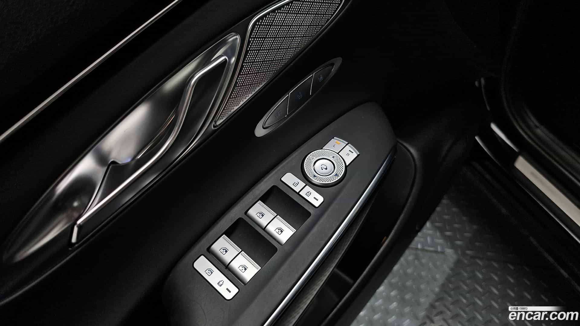 GV70 Genesis 2022.2-OPTION-041