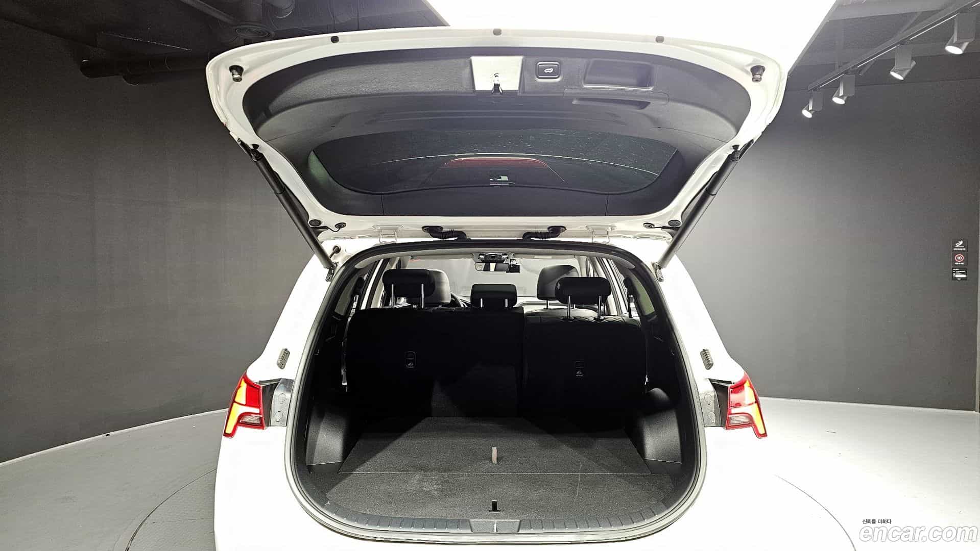 Santafe Hyundai 2023.2-OPTION-024