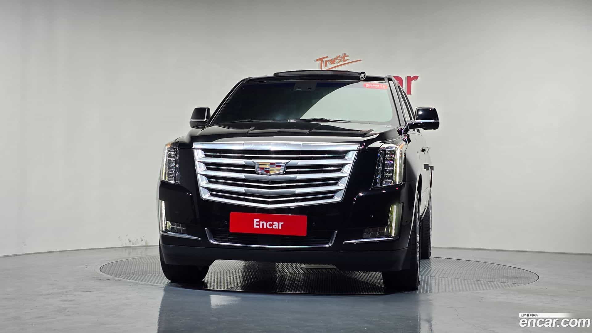 Escalade Cadillac 2019.3-OUTER-003