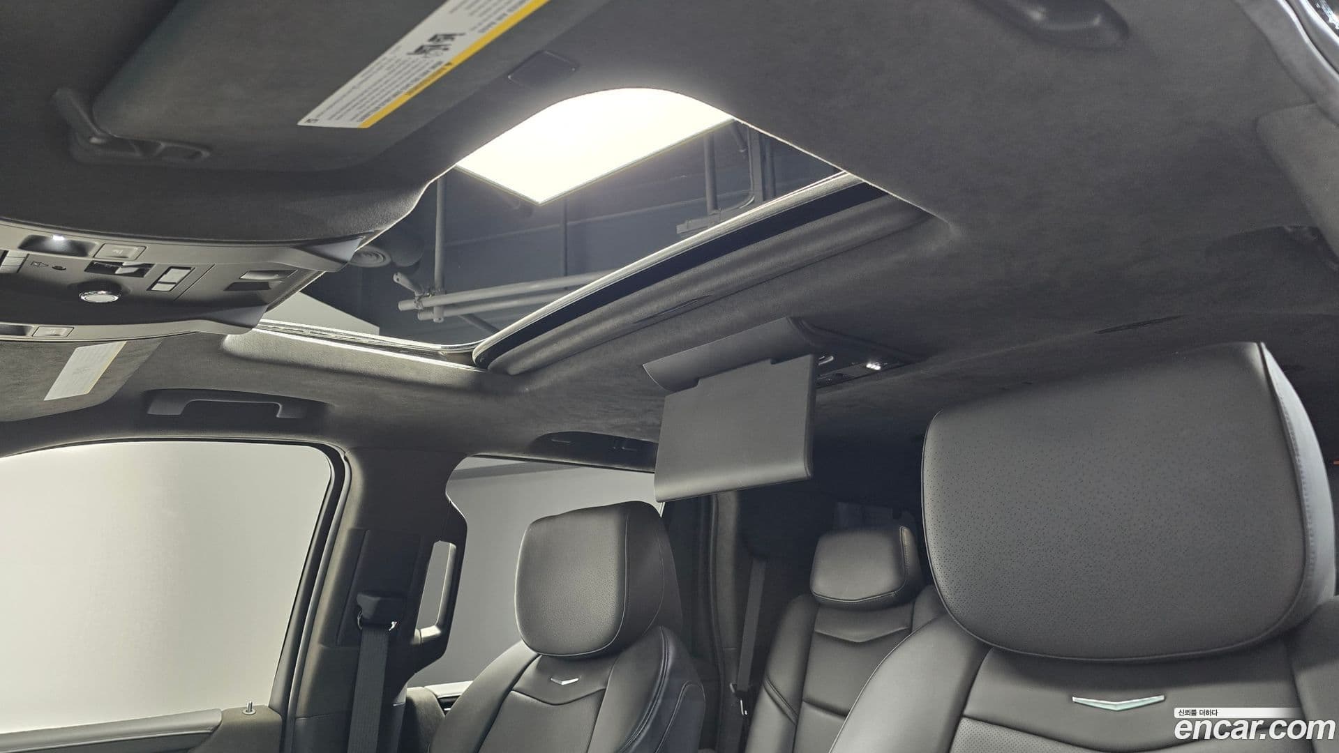 Main__Slider__Photo:Escalade Cadillac 2019.3-18