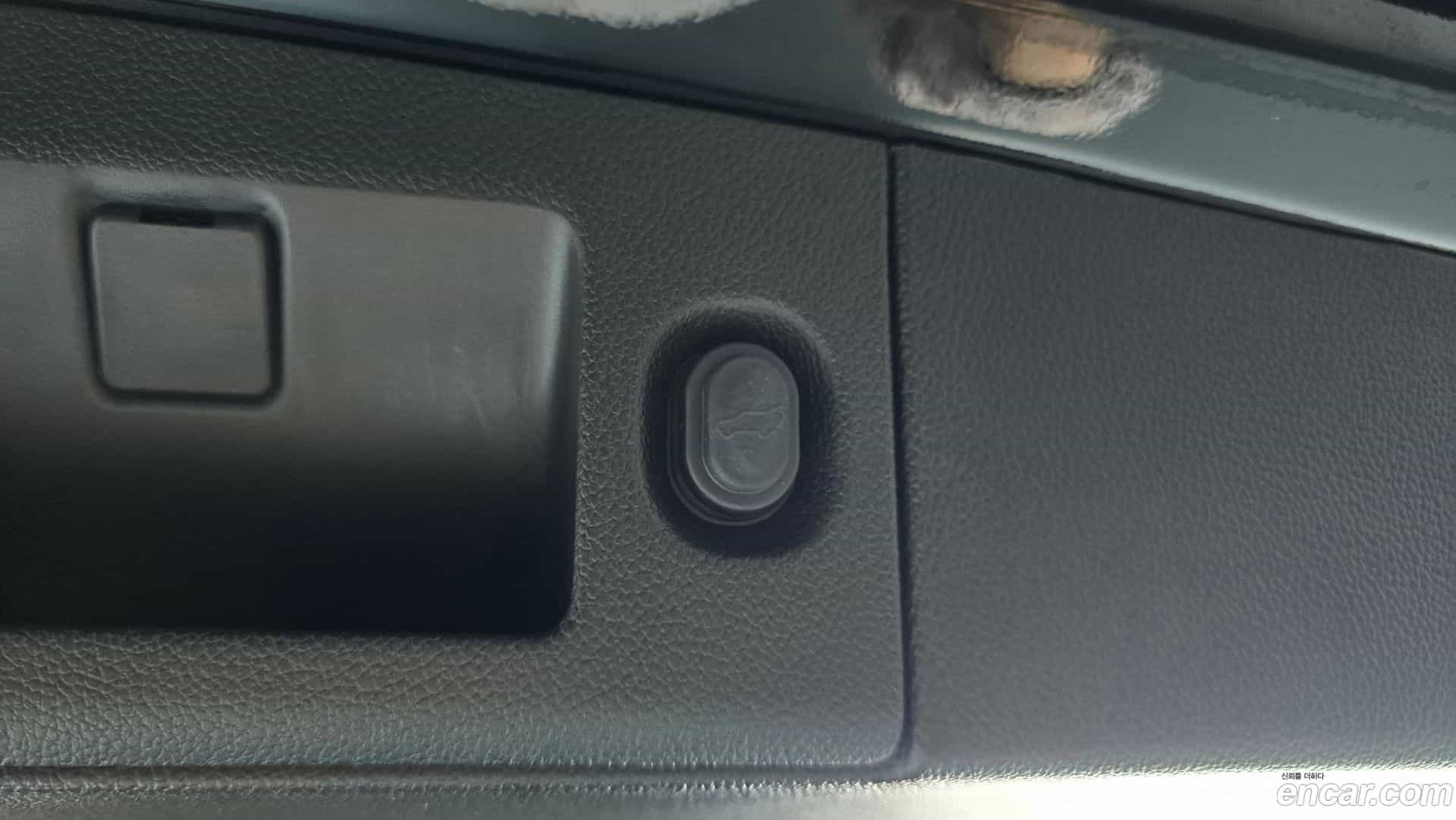 Escalade Cadillac 2019.3-OPTION-045