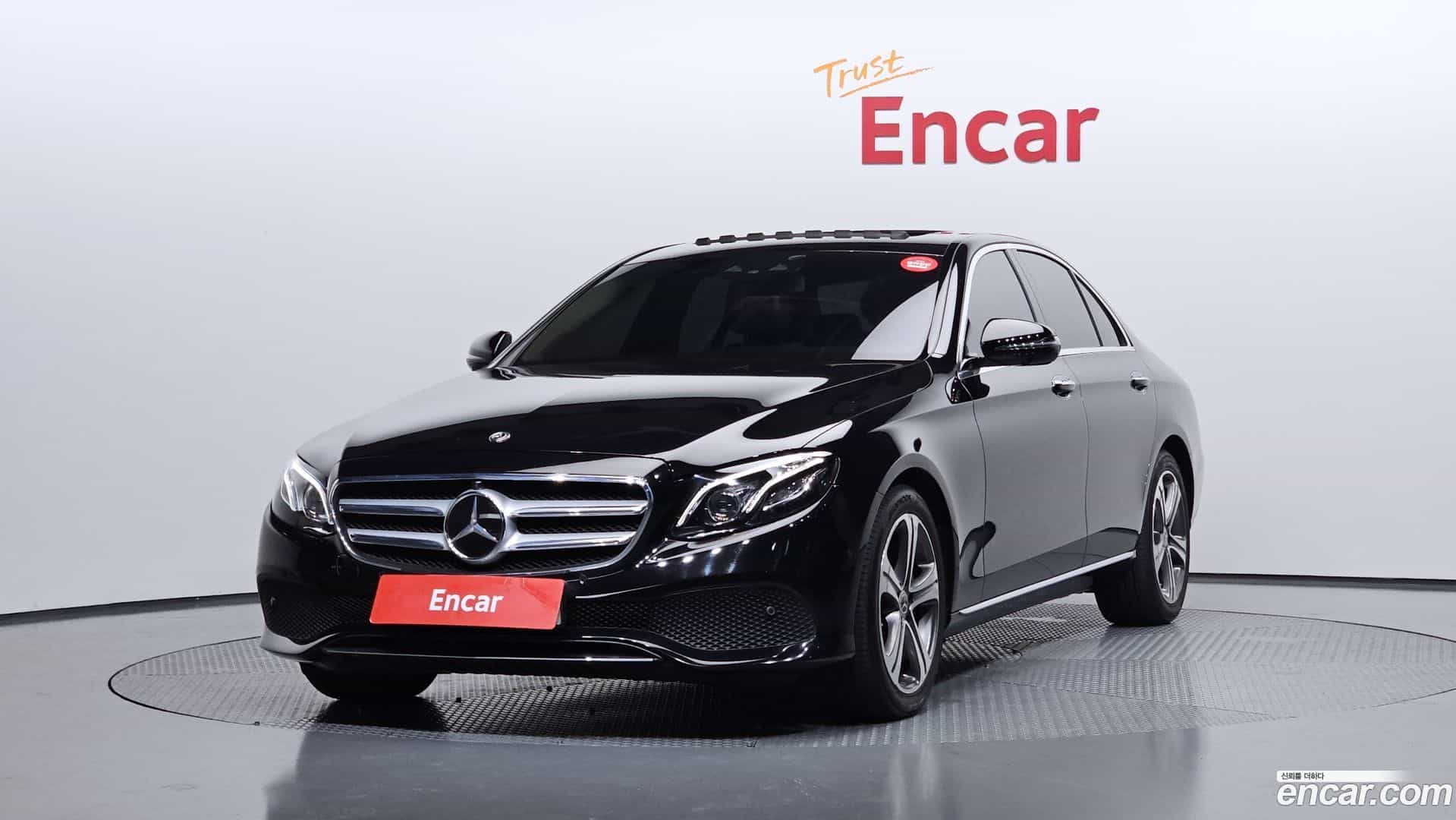 E-Class Mercedes-Benz 2017.4-OUTER-001