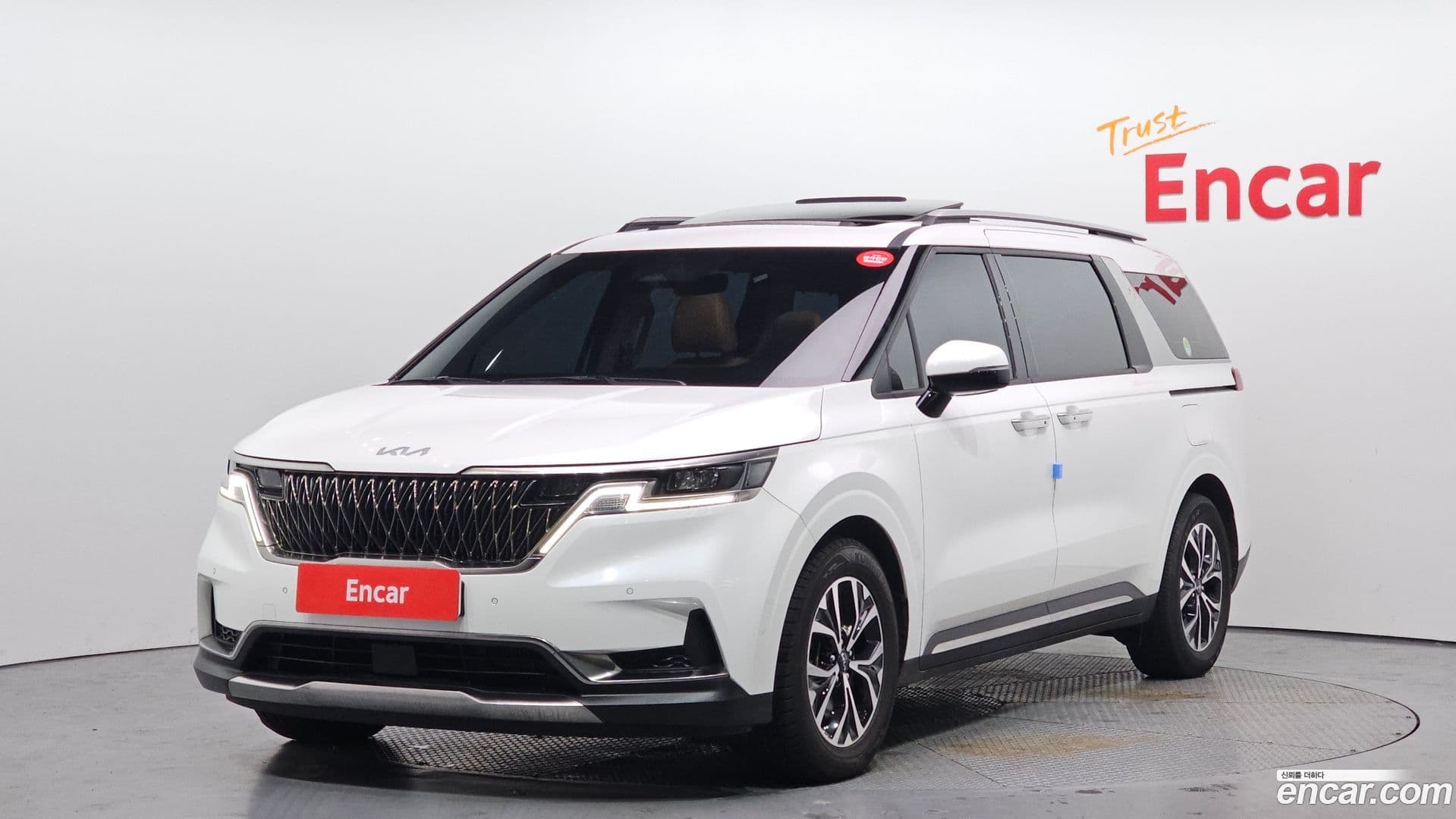 Main__Slider__Photo:Canival Kia 2021.7-0