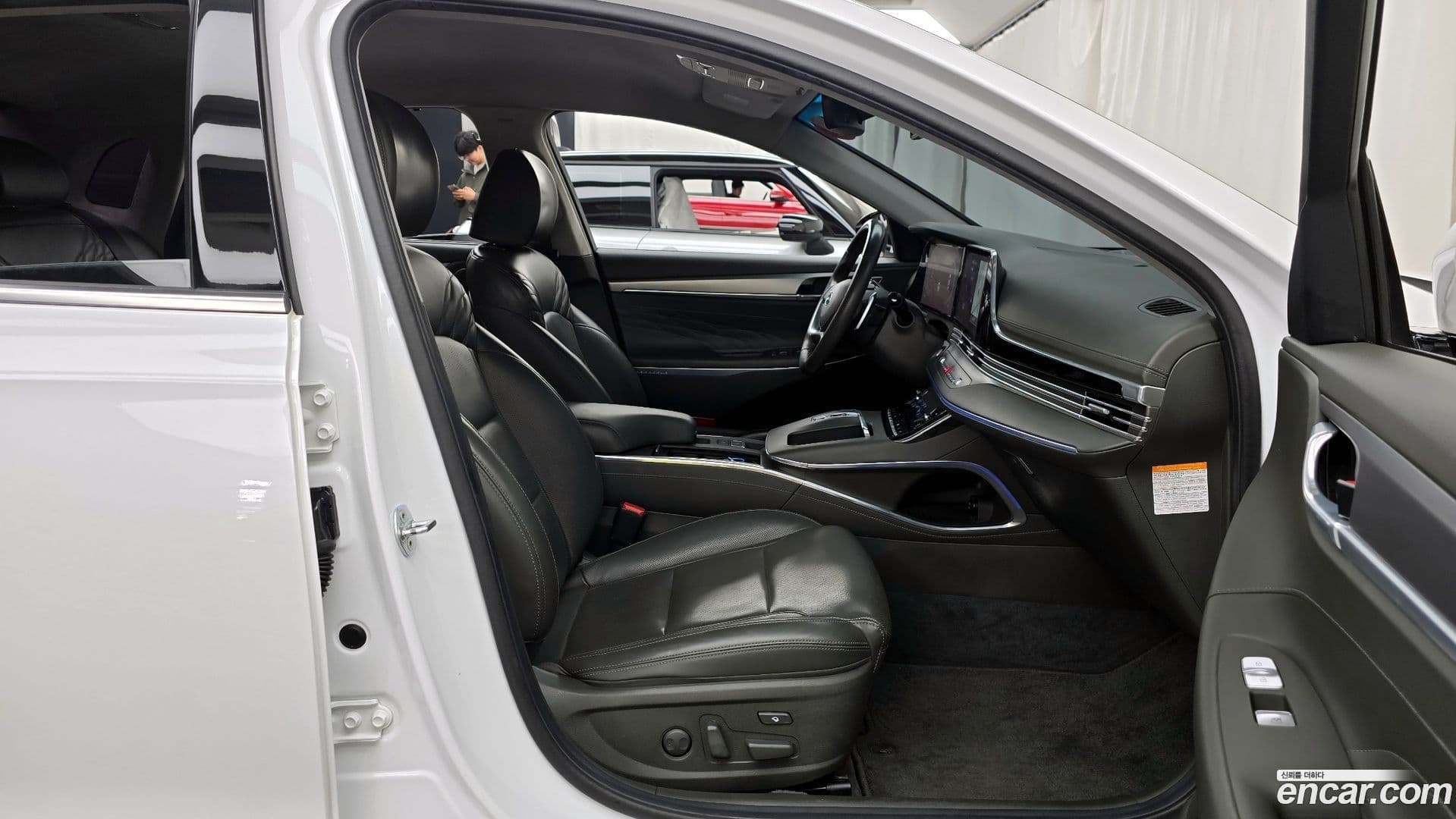 Main__Slider__Photo:Grandeur Hyundai 2020.2-10