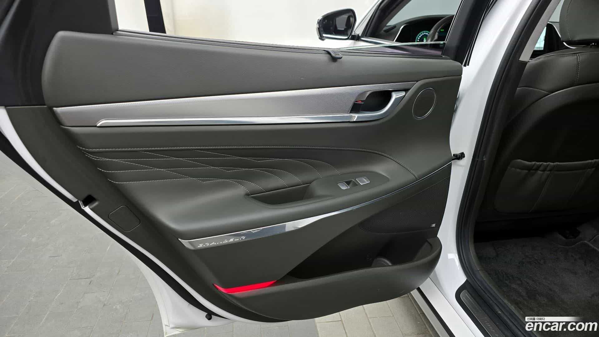 Grandeur Hyundai 2020.2-INNER-035