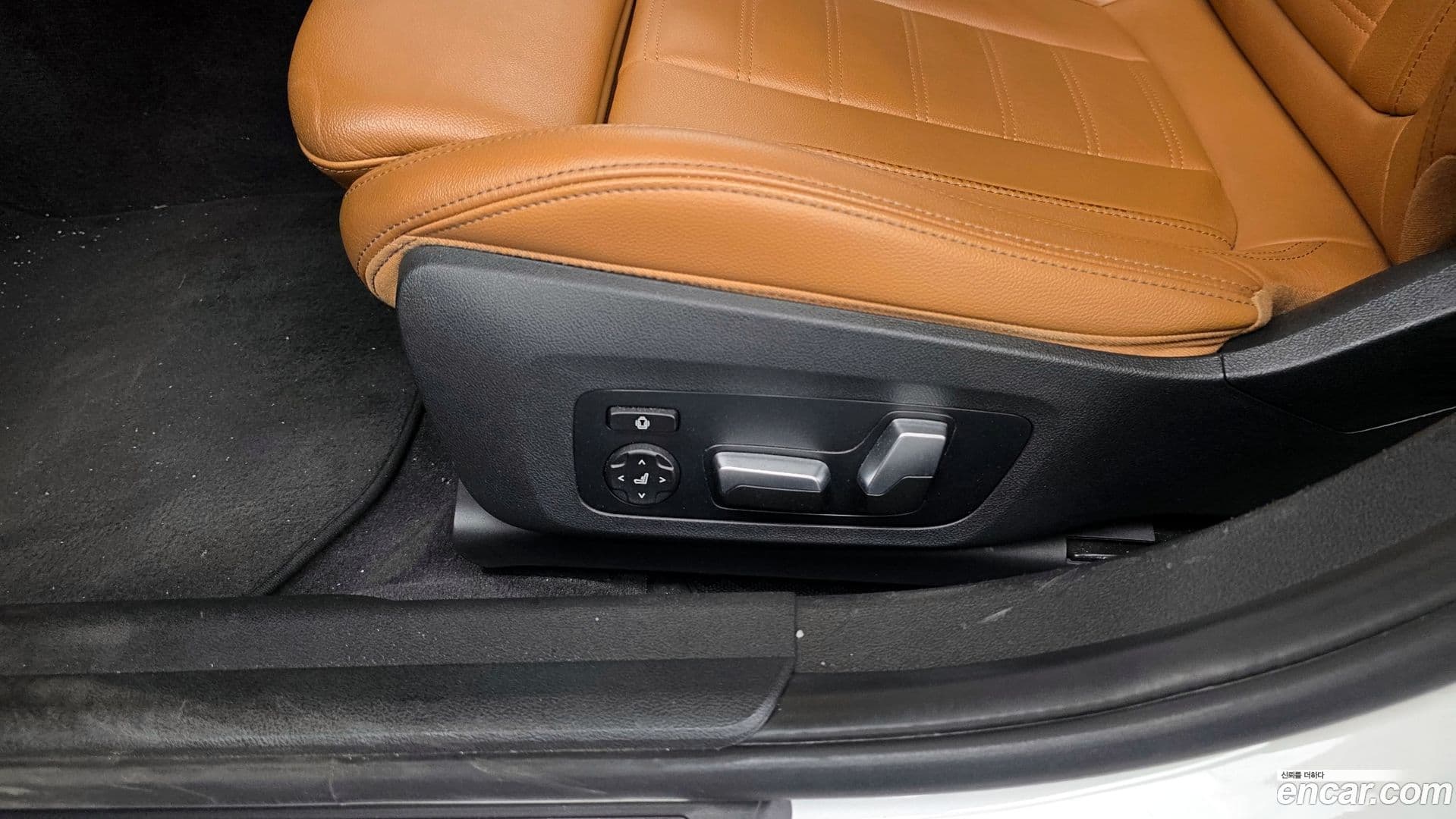 Main__Slider__Photo:3-Series BMW 2020.1-32