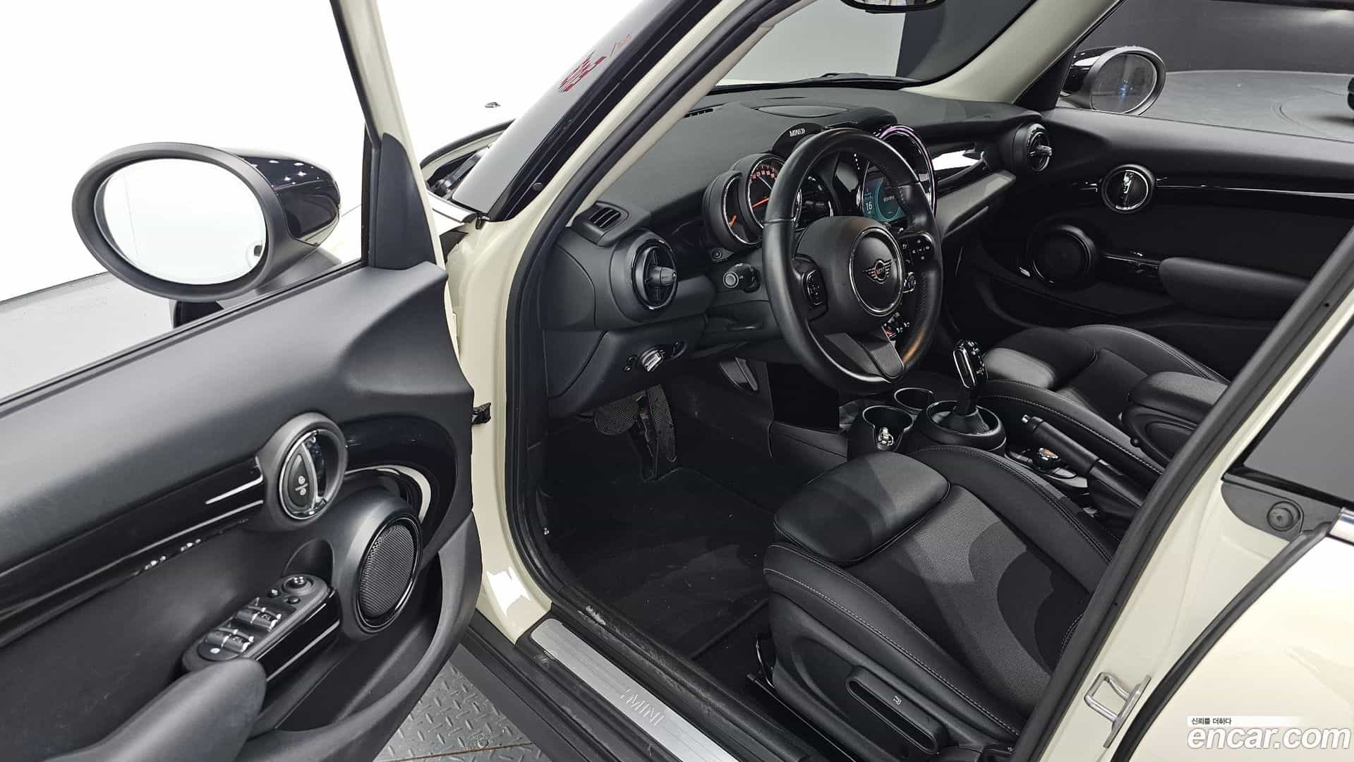 Cooper Mini 2021.8-INNER-010