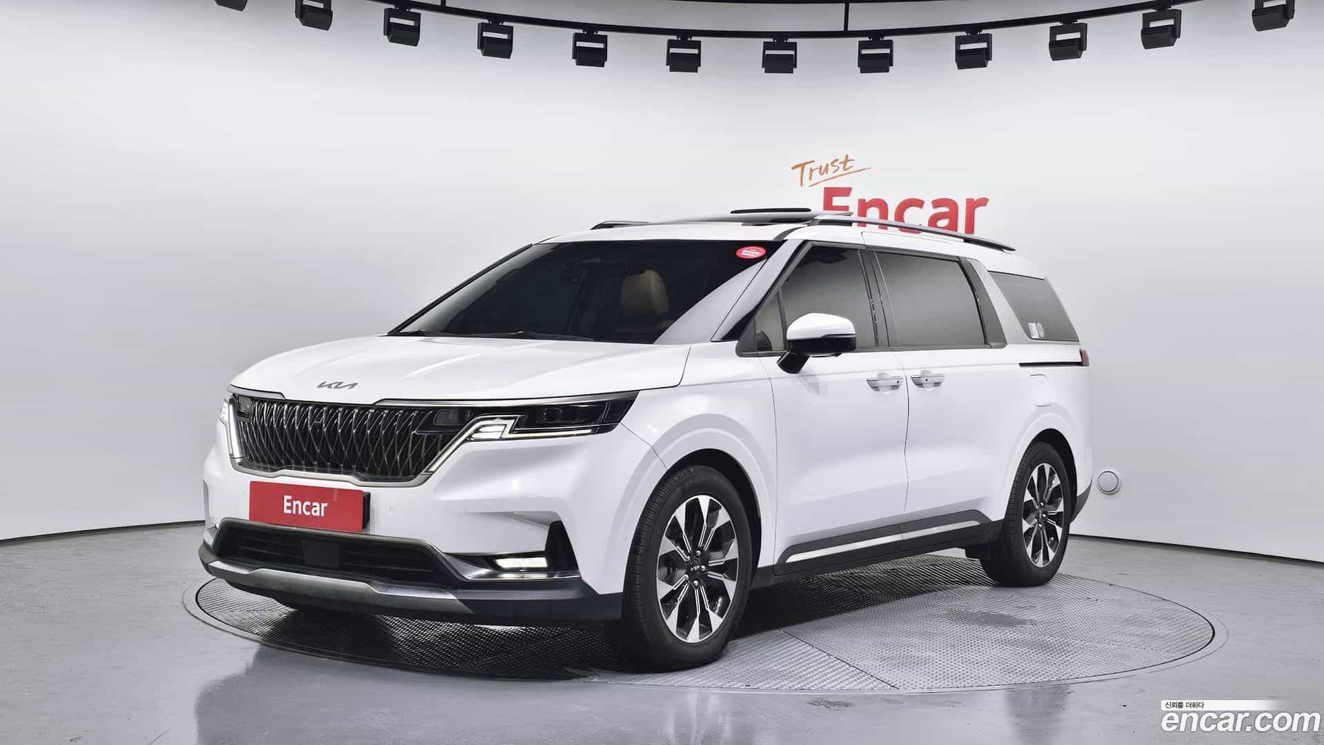 Canival Kia 2023.0-OUTER-001