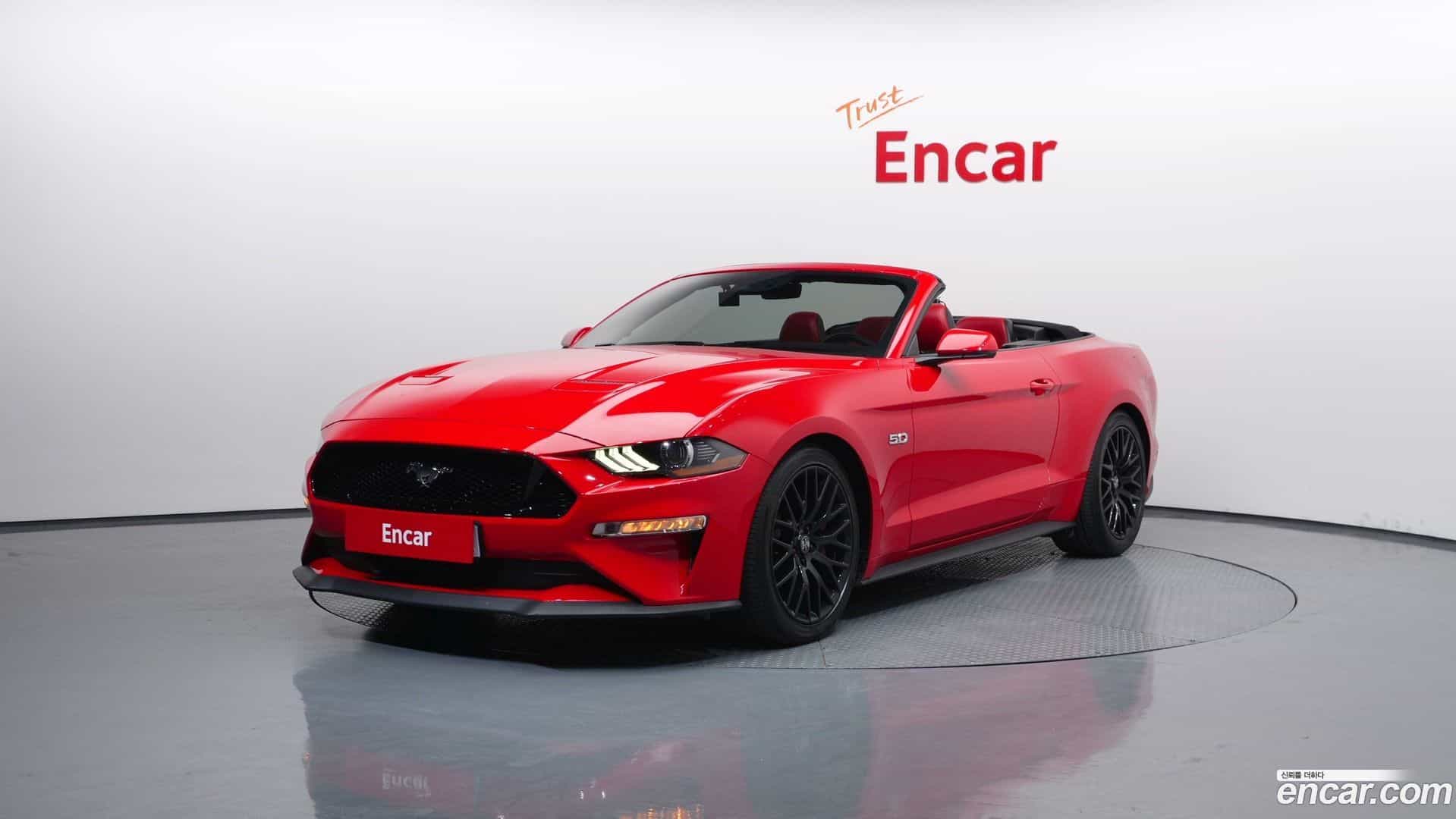 Mustang Ford 2019.2-OUTER-001