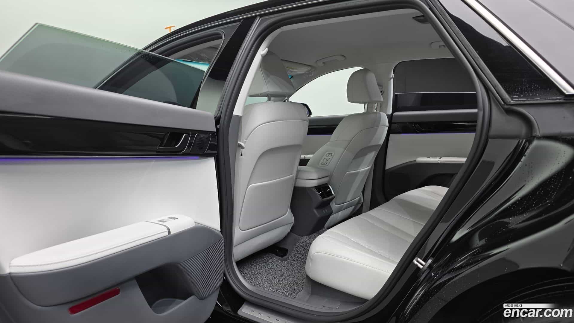 Grandeur Hyundai 2023.5-OPTION-021