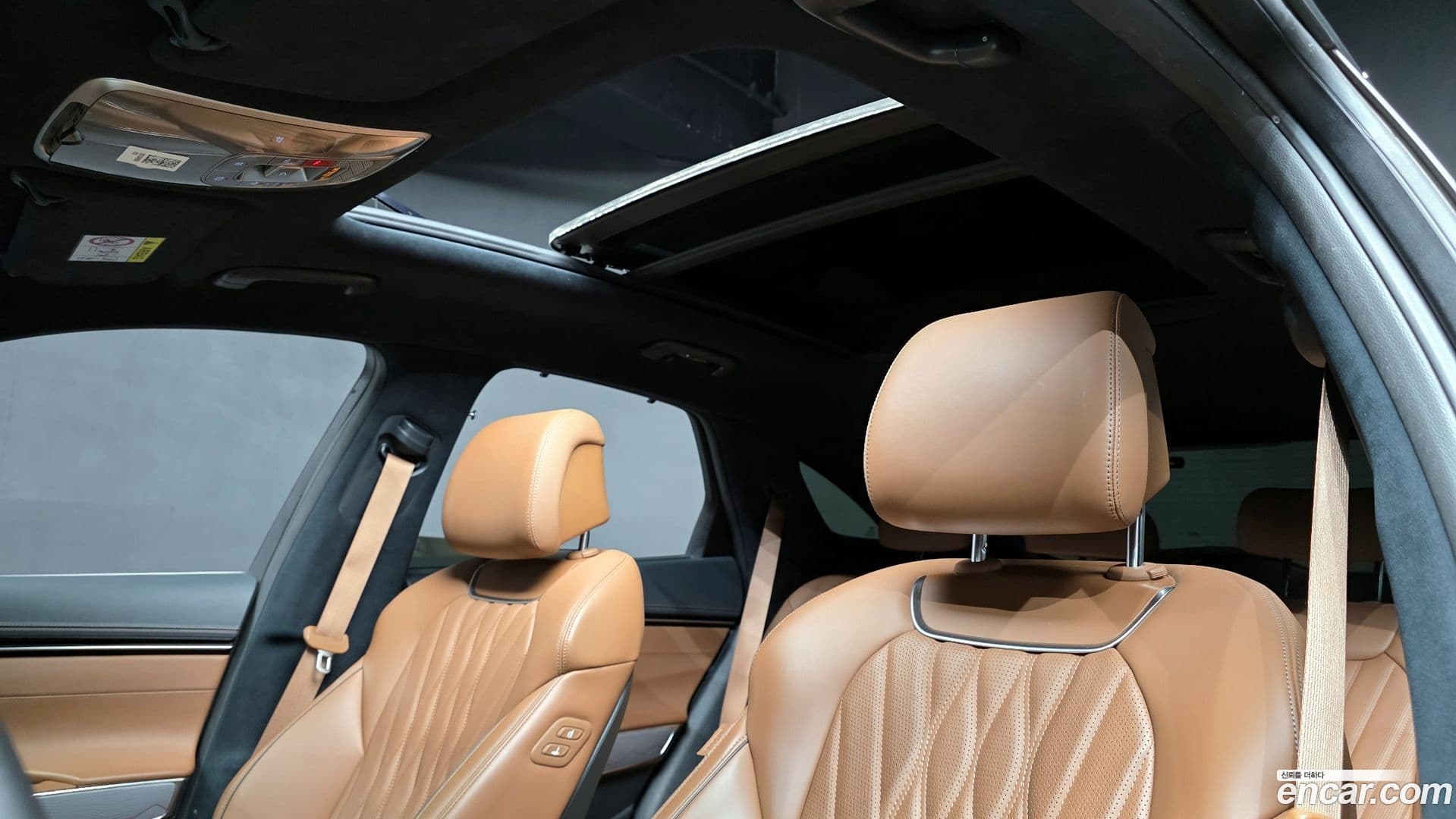 Main__Slider__Photo:GV70 Genesis 2023.6-18