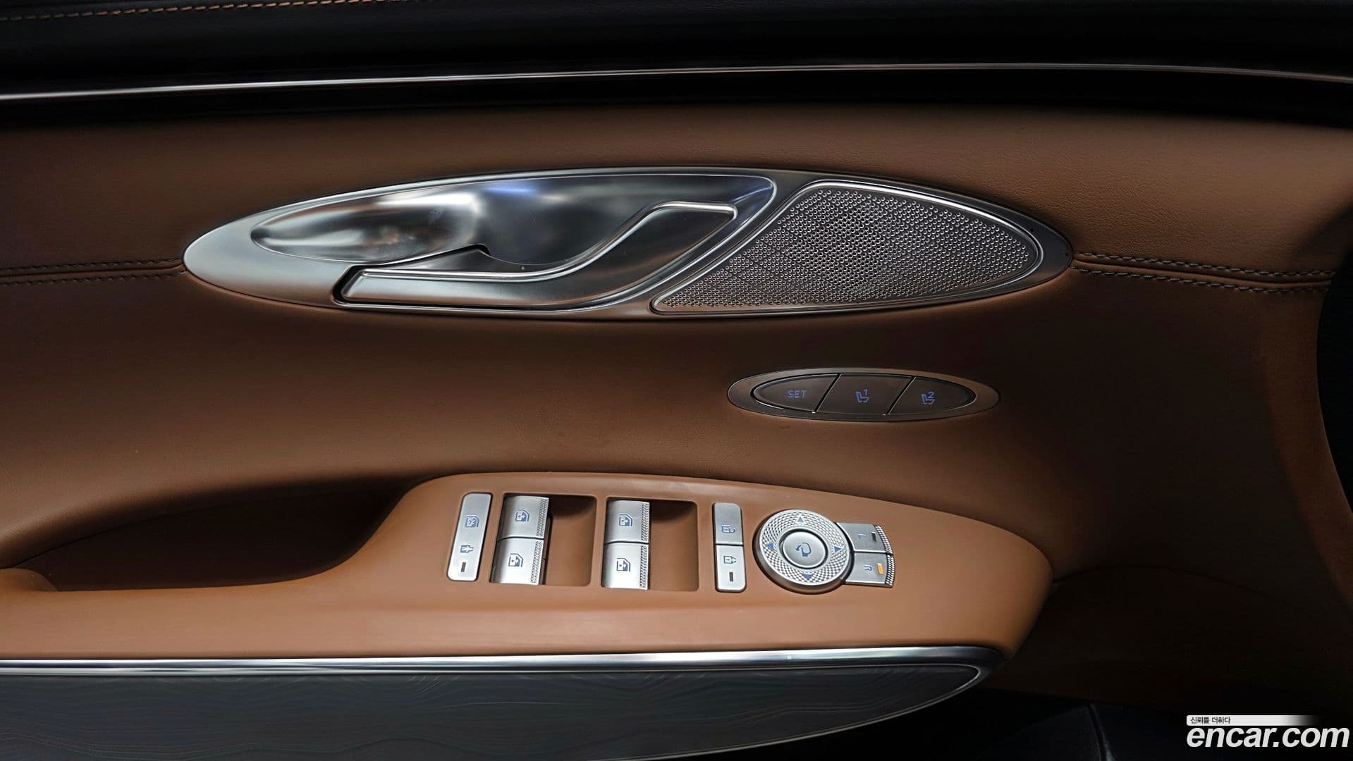 Main__Slider__Photo:GV70 Genesis 2023.6-29