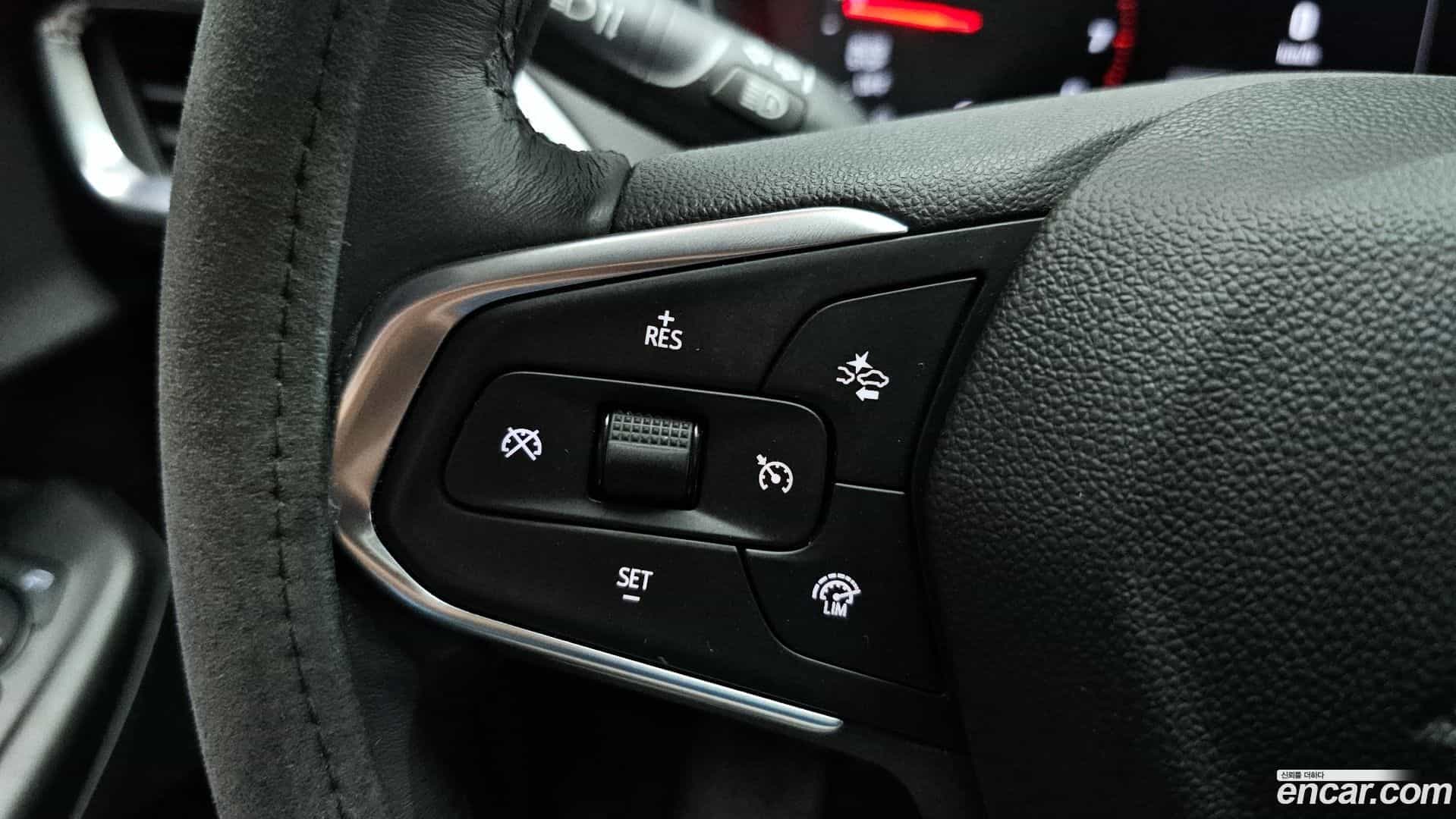 Trailblazer Chevrolet 2020.1-OPTION-041