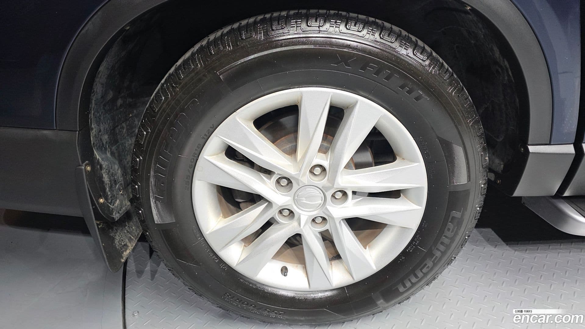 Main__Slider__Photo:Rexton KG Mobility 2019.1-4