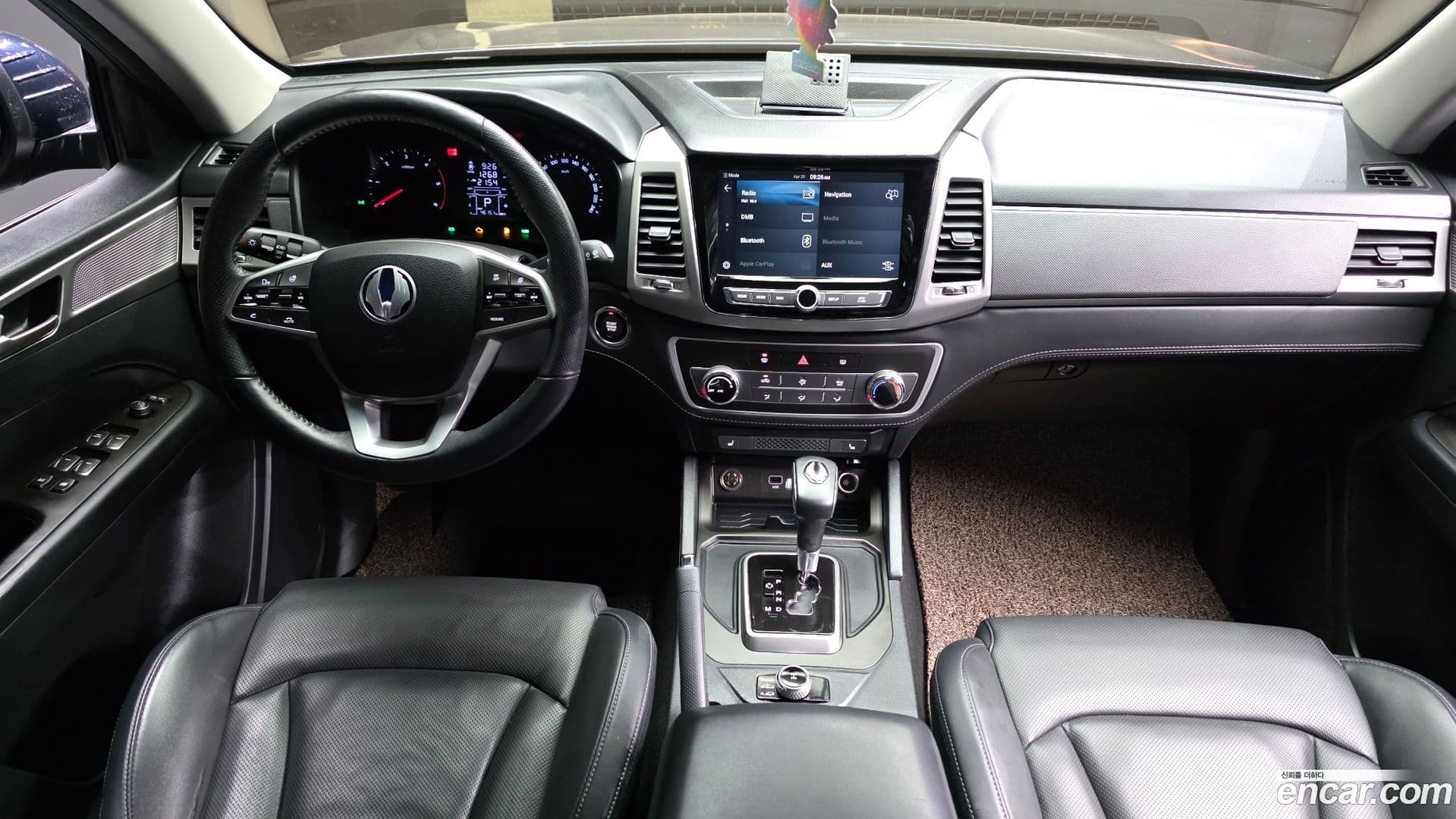 Main__Slider__Photo:Rexton KG Mobility 2019.1-6